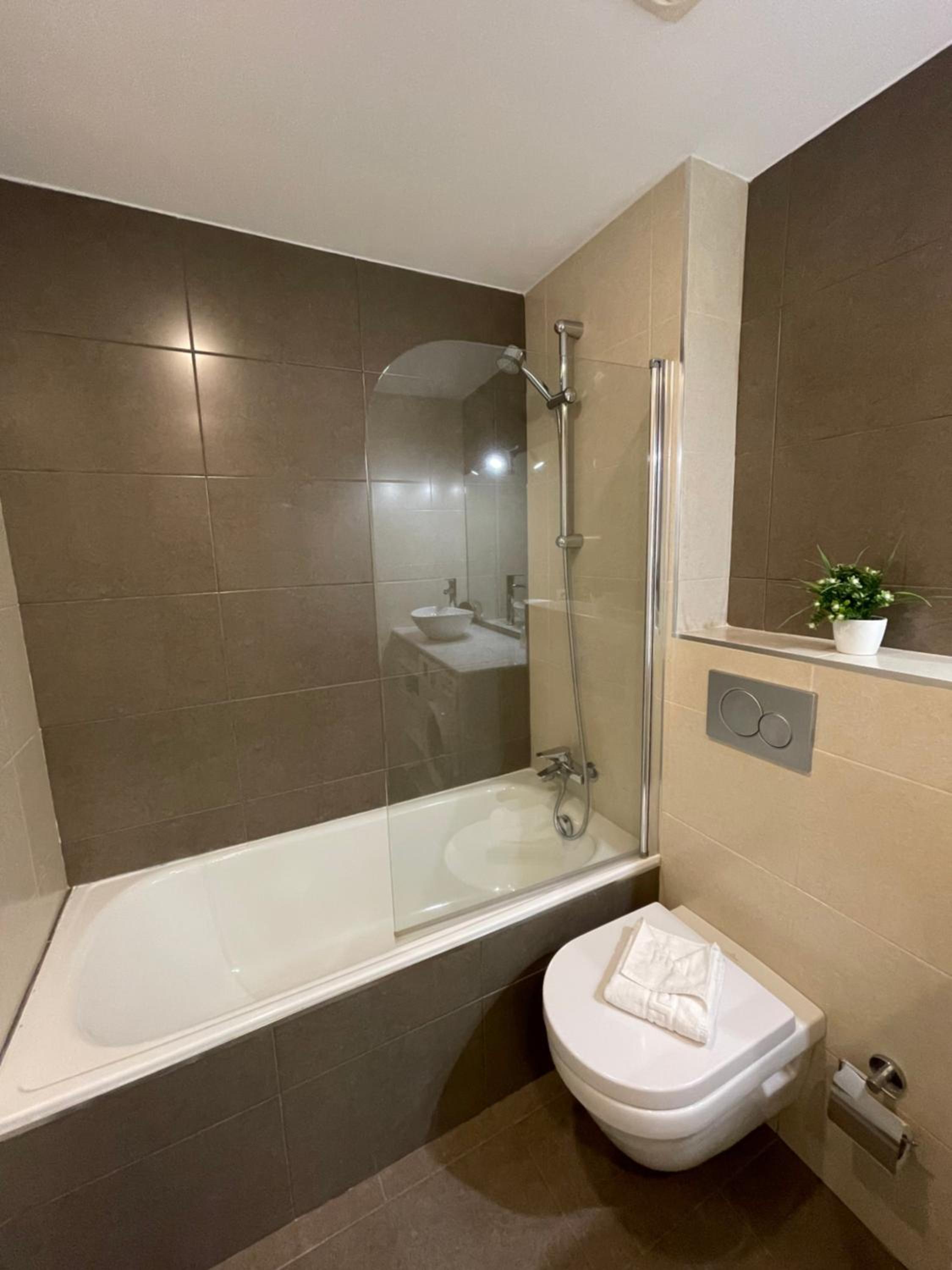 Superior Apartment photo 3