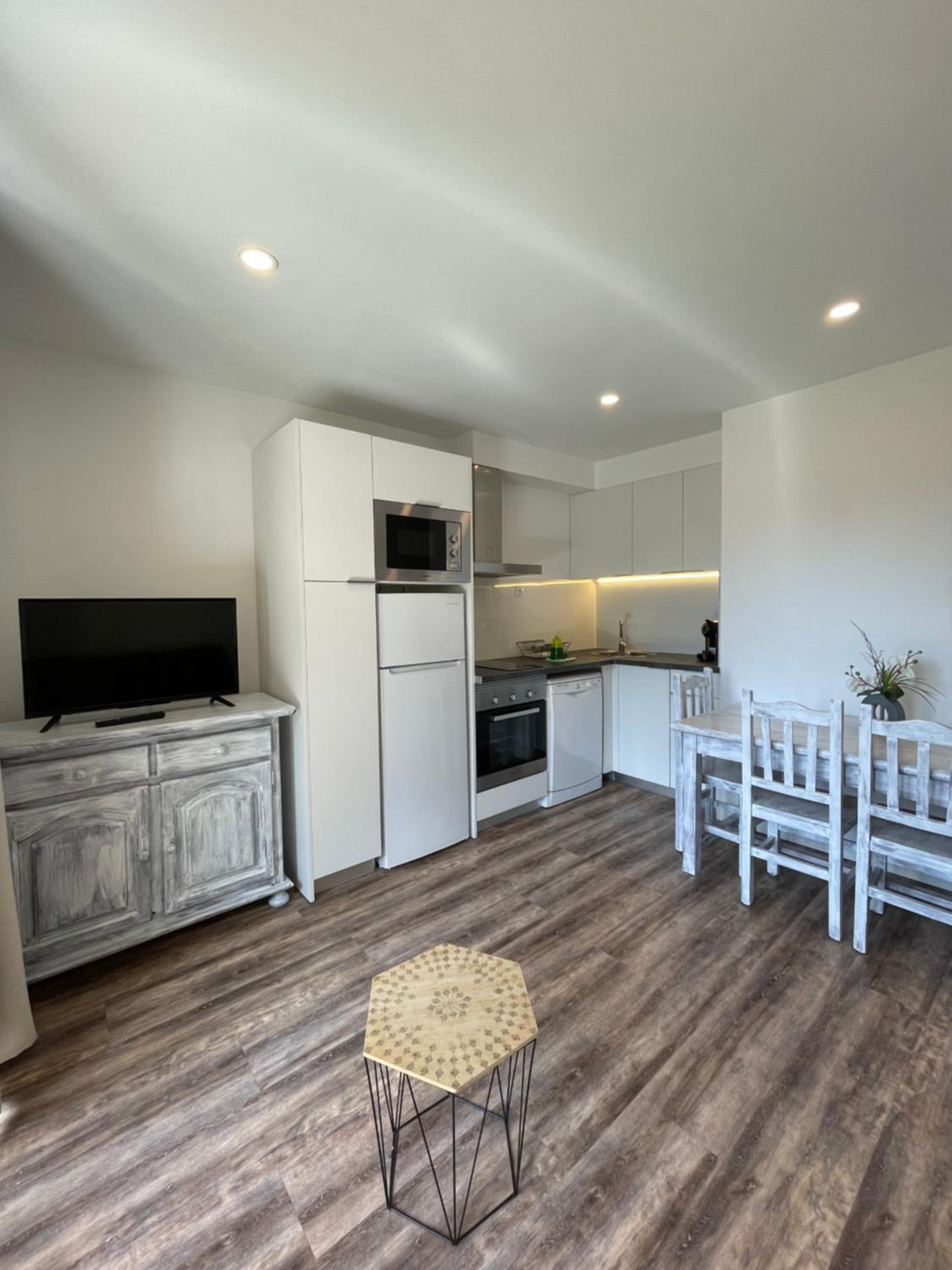 Superior Apartment photo 2