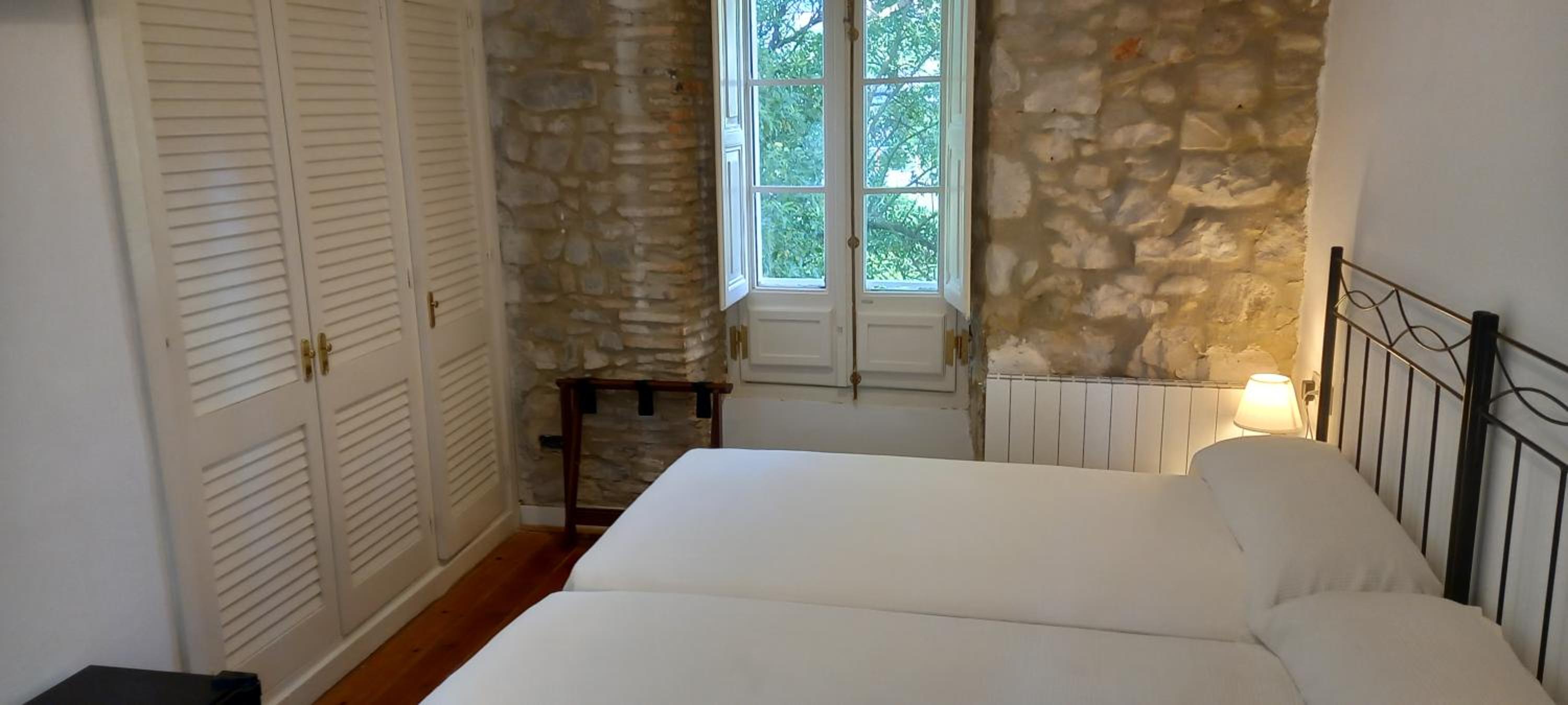 Twin Room - Photo 4