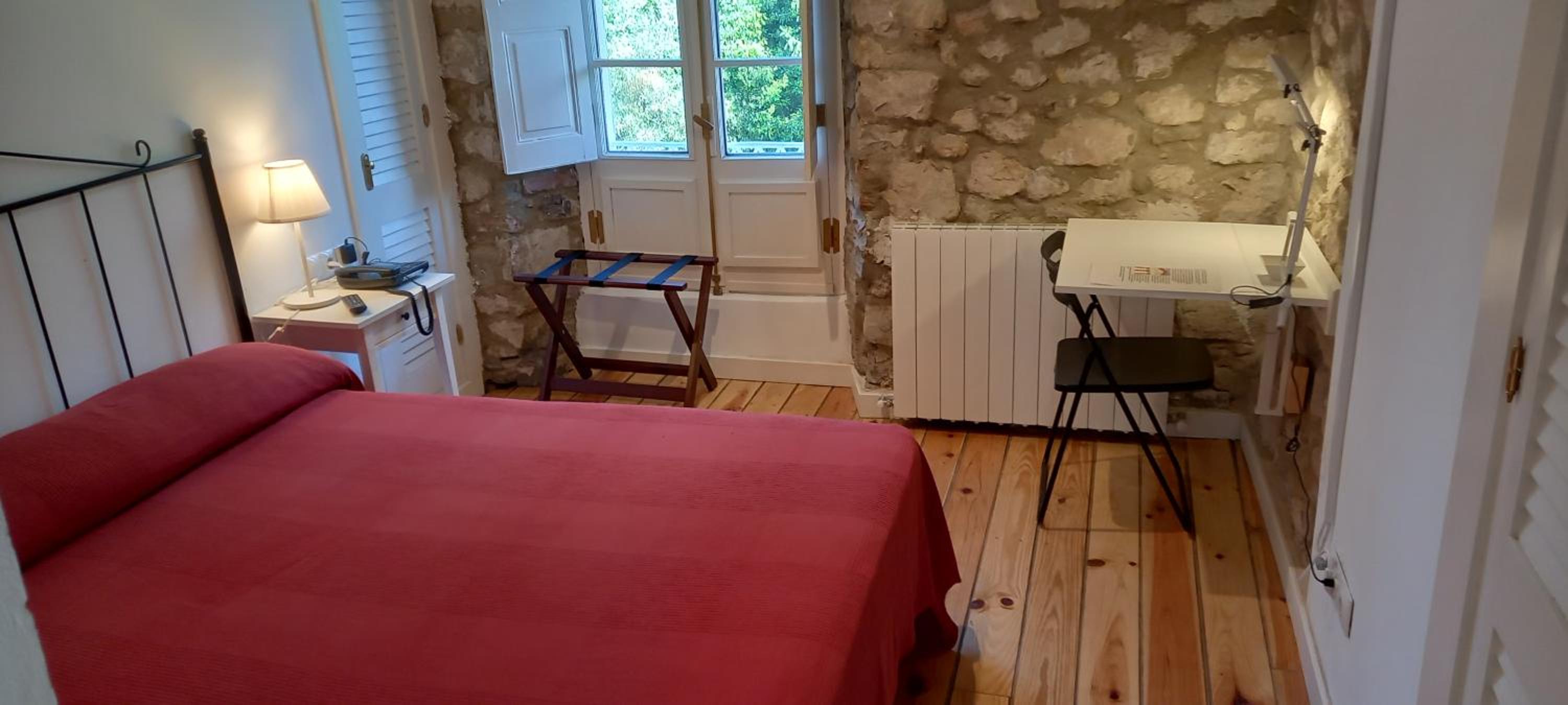 Twin Room - Photo 8