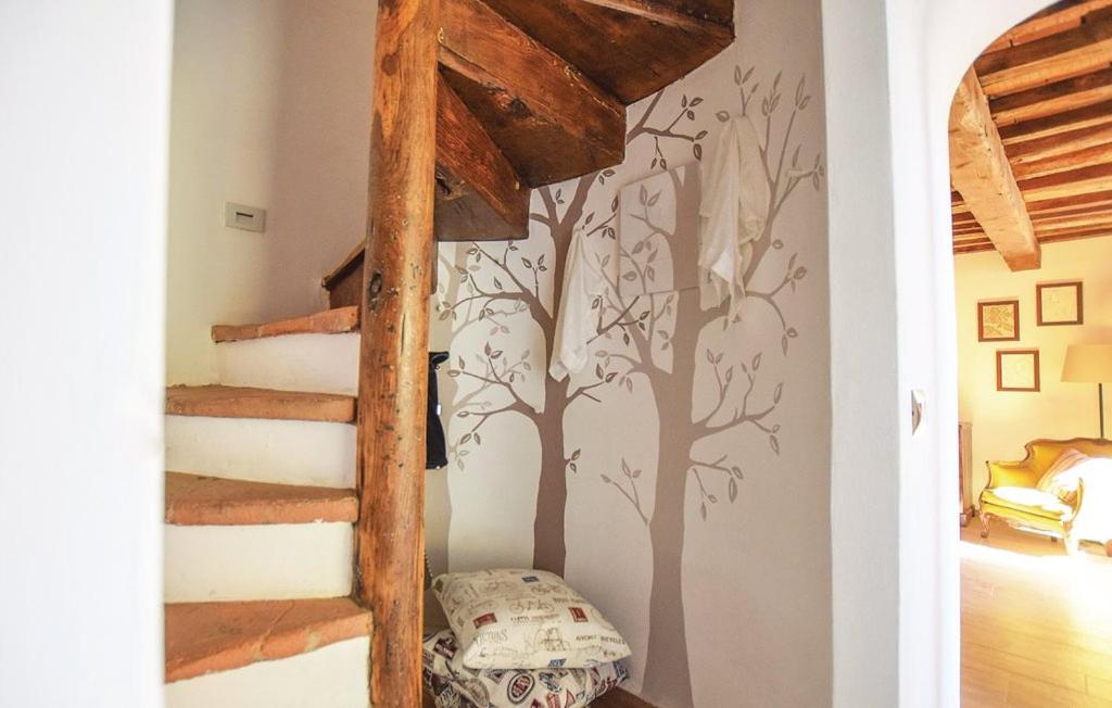 Three-Bedroom House - Photo 27
