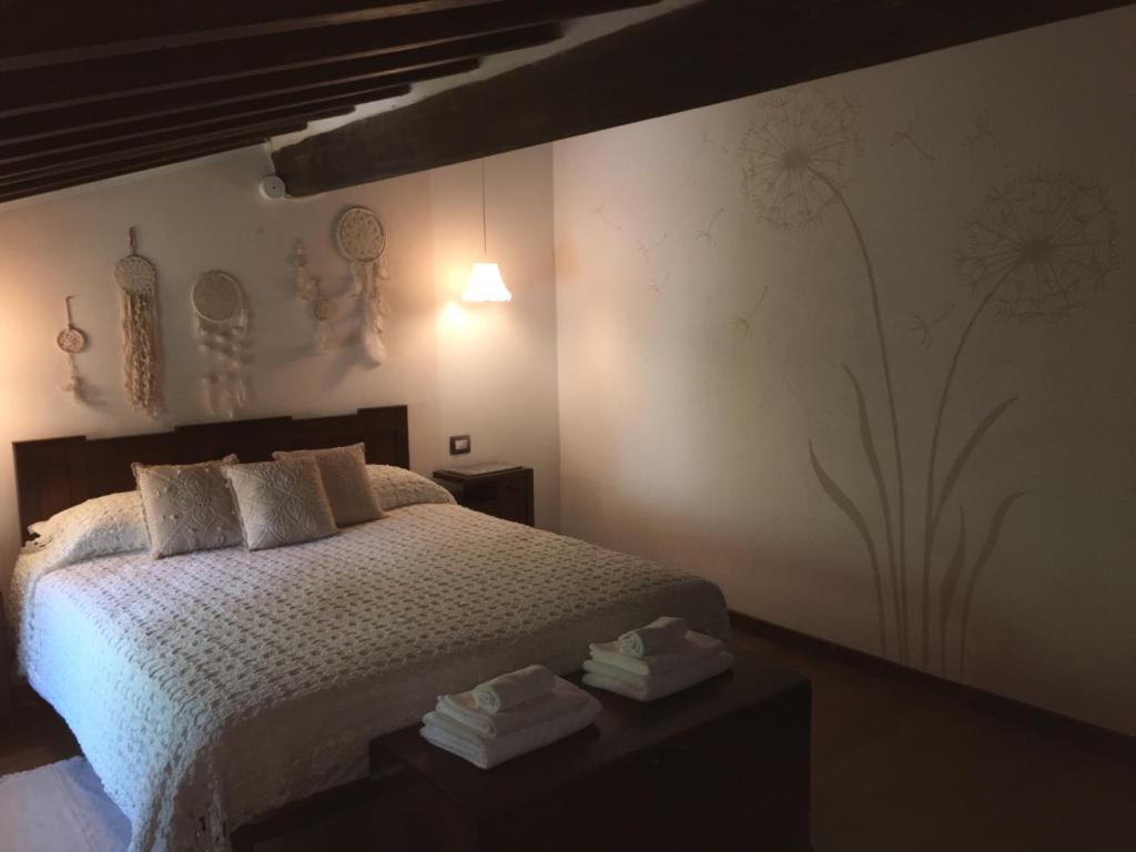 Three-Bedroom House - Photo 33