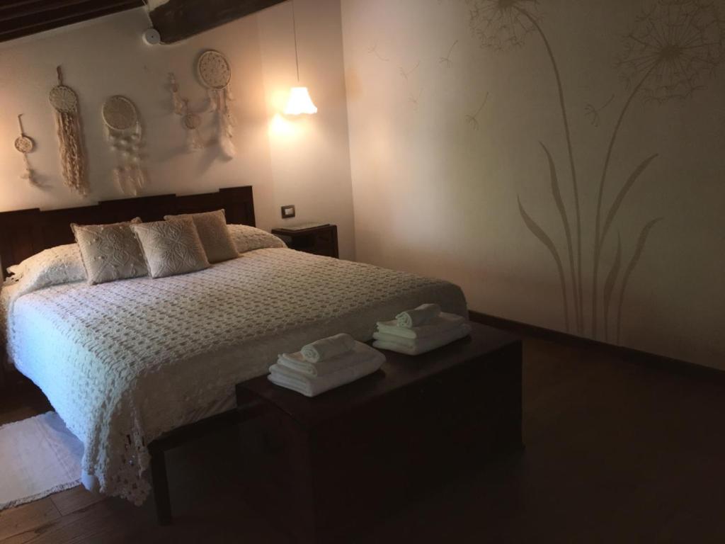 Three-Bedroom House - Photo 34