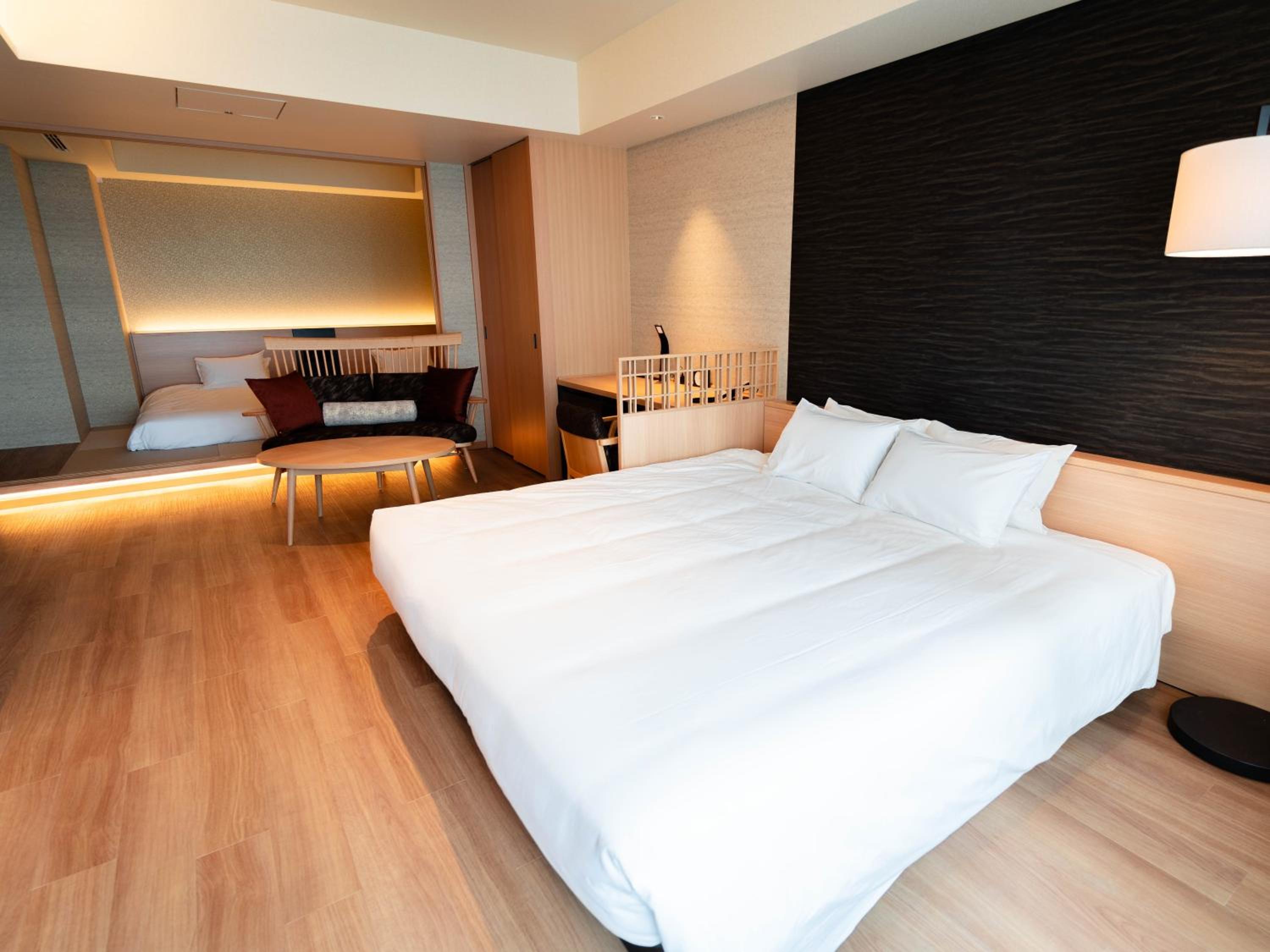 Junior Suite - Photo 12