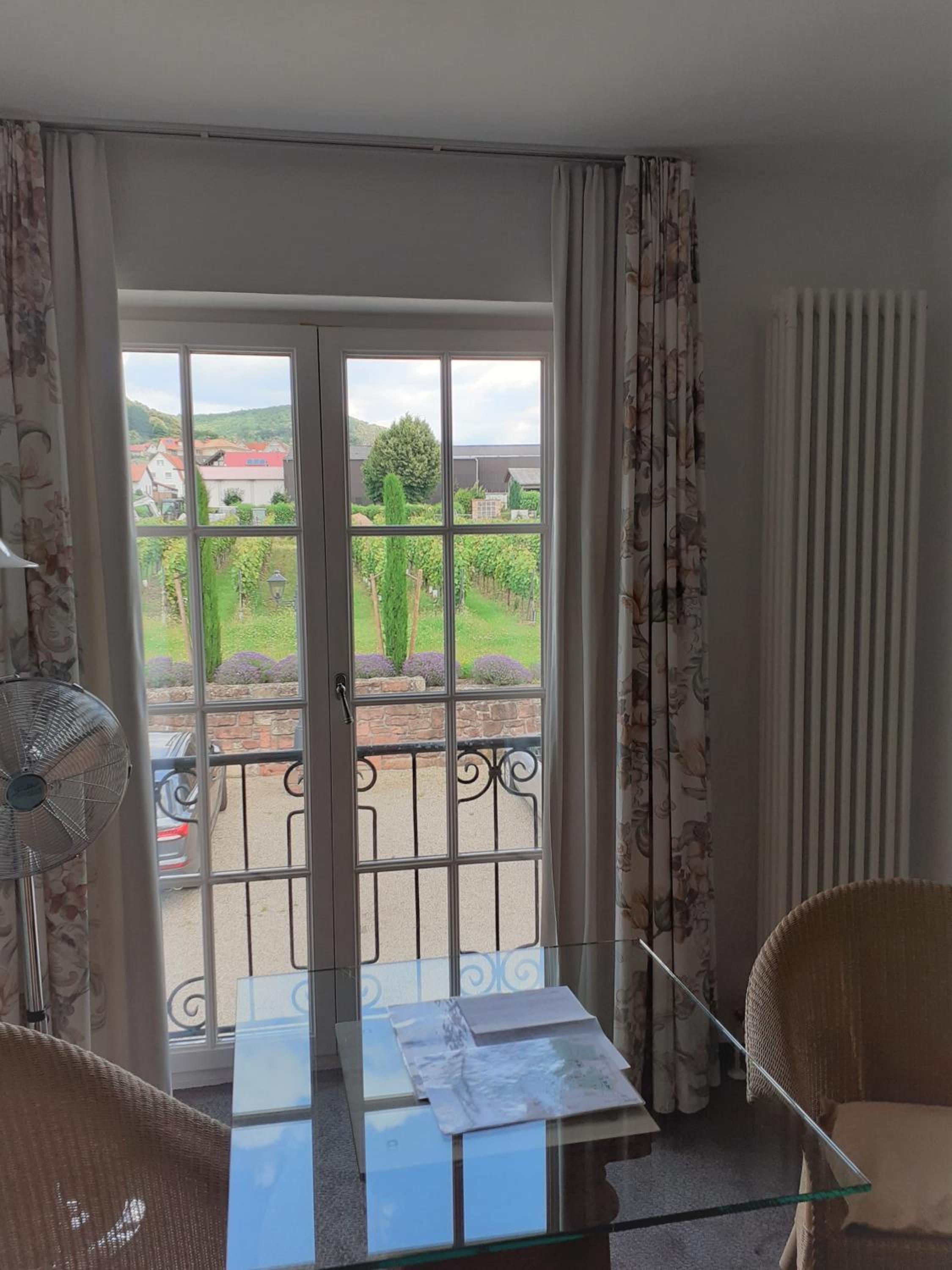 Double Room - Photo 3