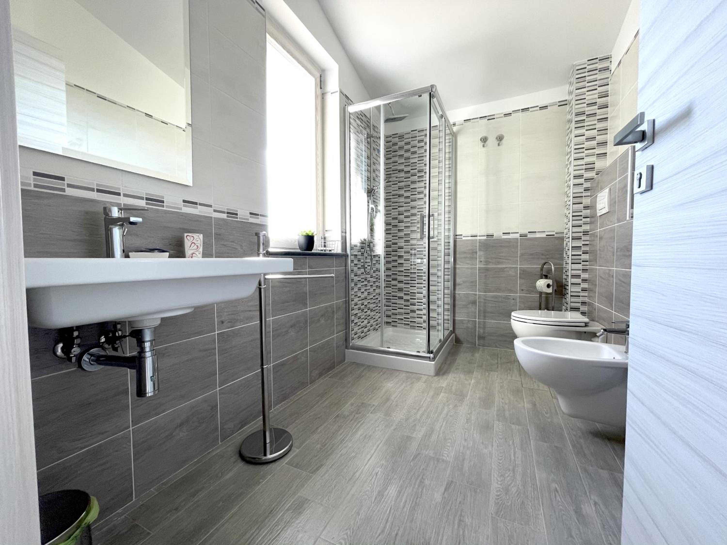 Triple Room with Private Bathroom - Photo 6