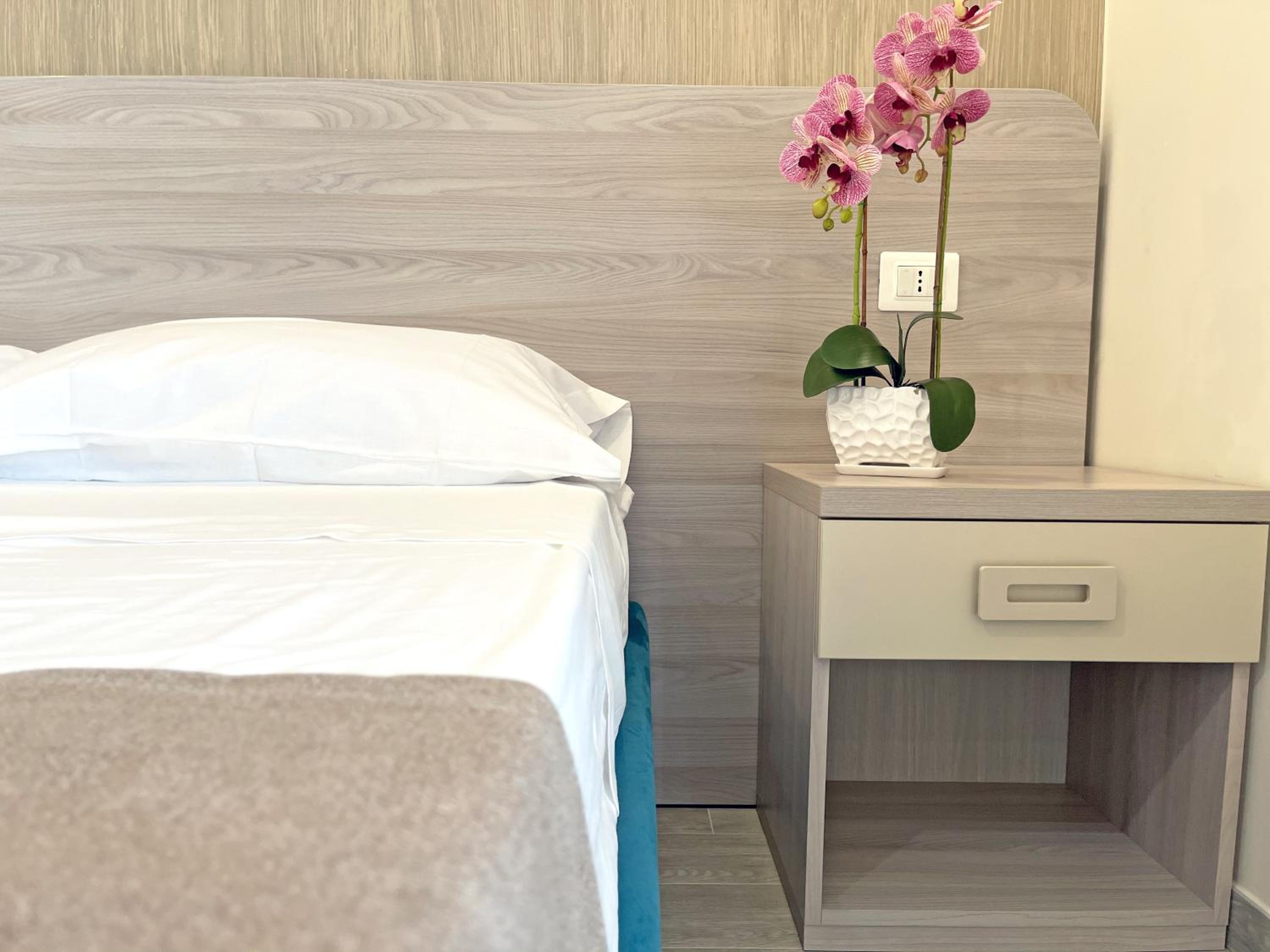 Double Room with Private Bathroom - Photo 1
