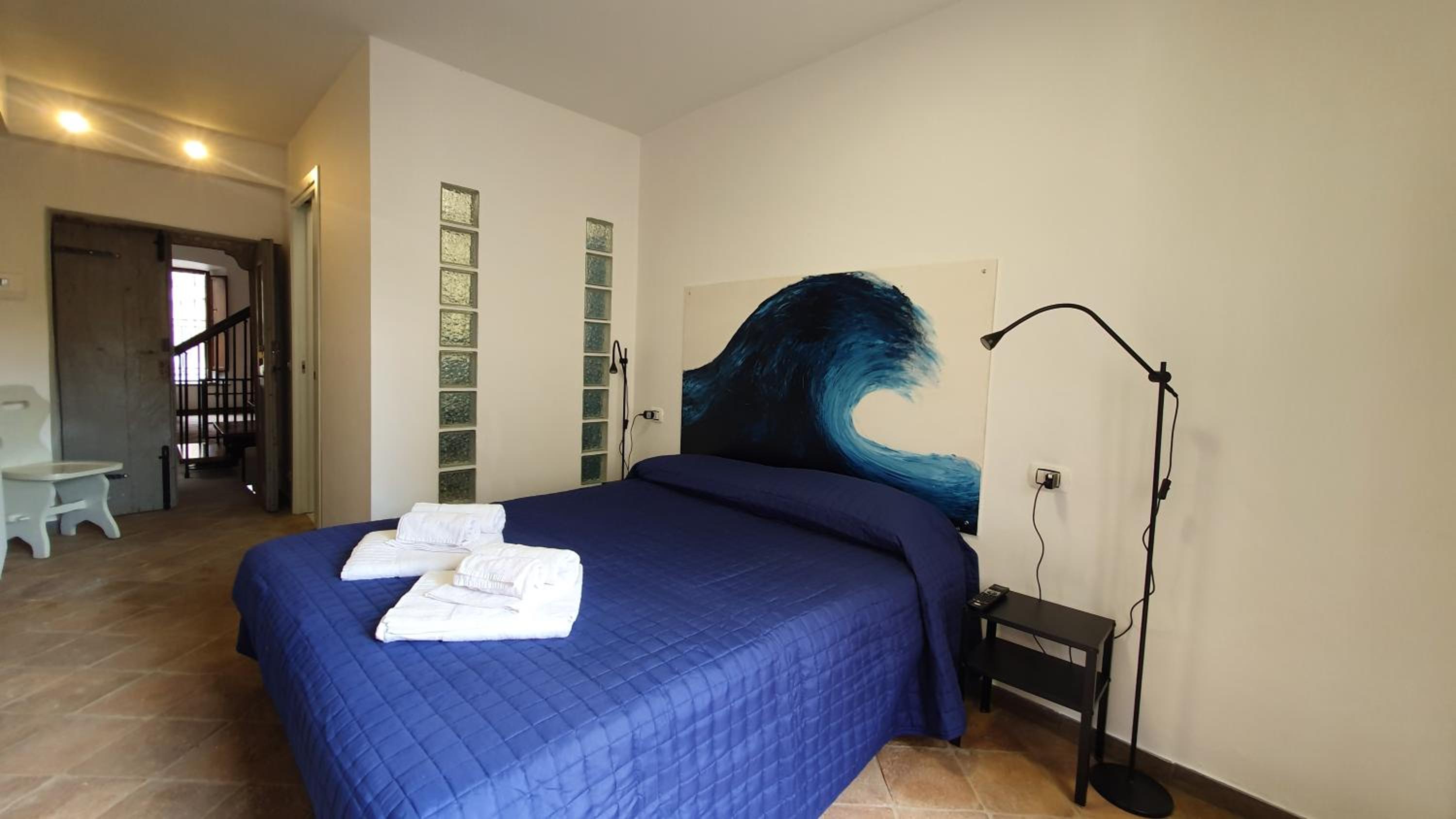 Double Room with Private Bathroom - Photo 1