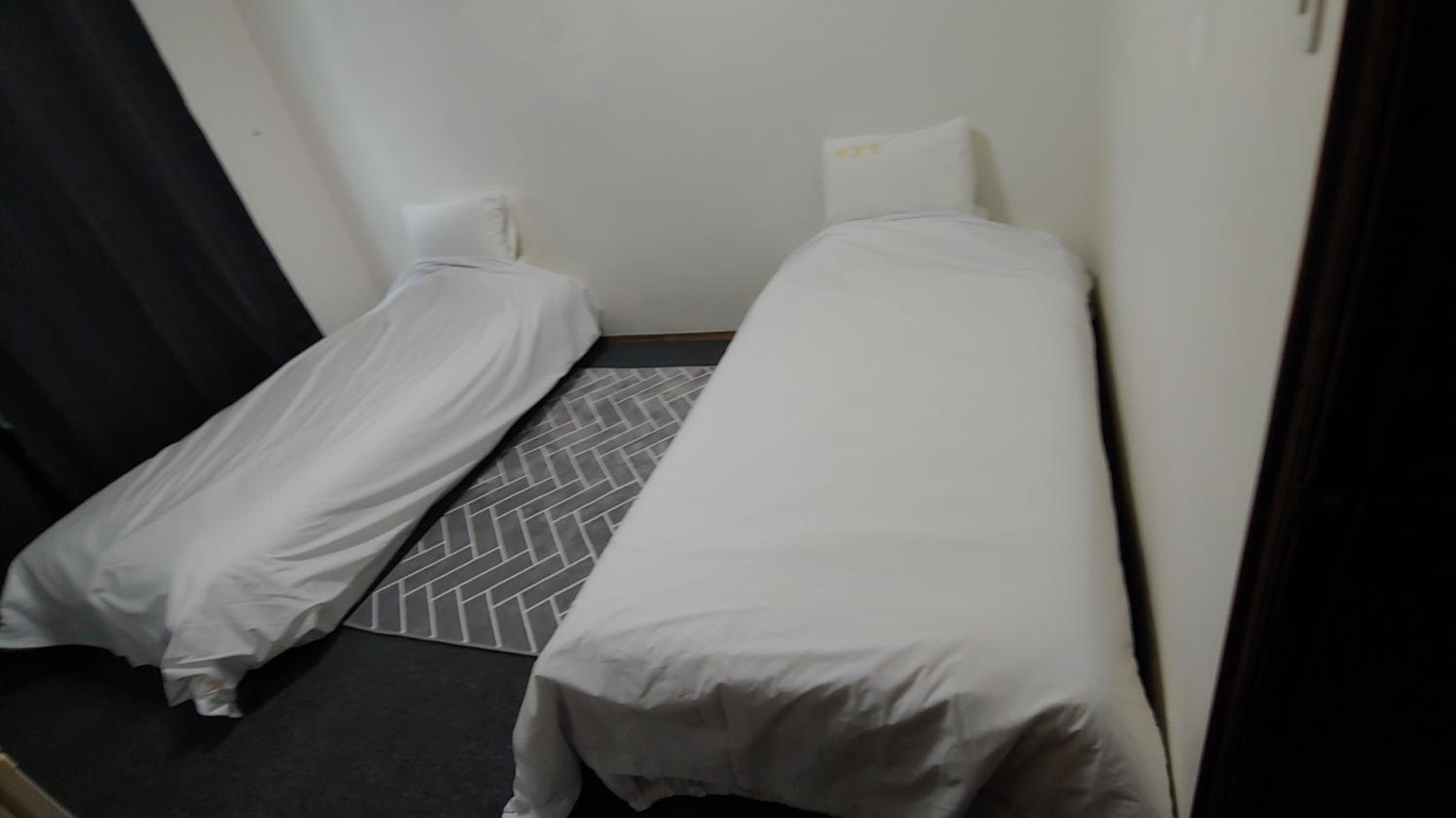 Twin Room - Photo 1