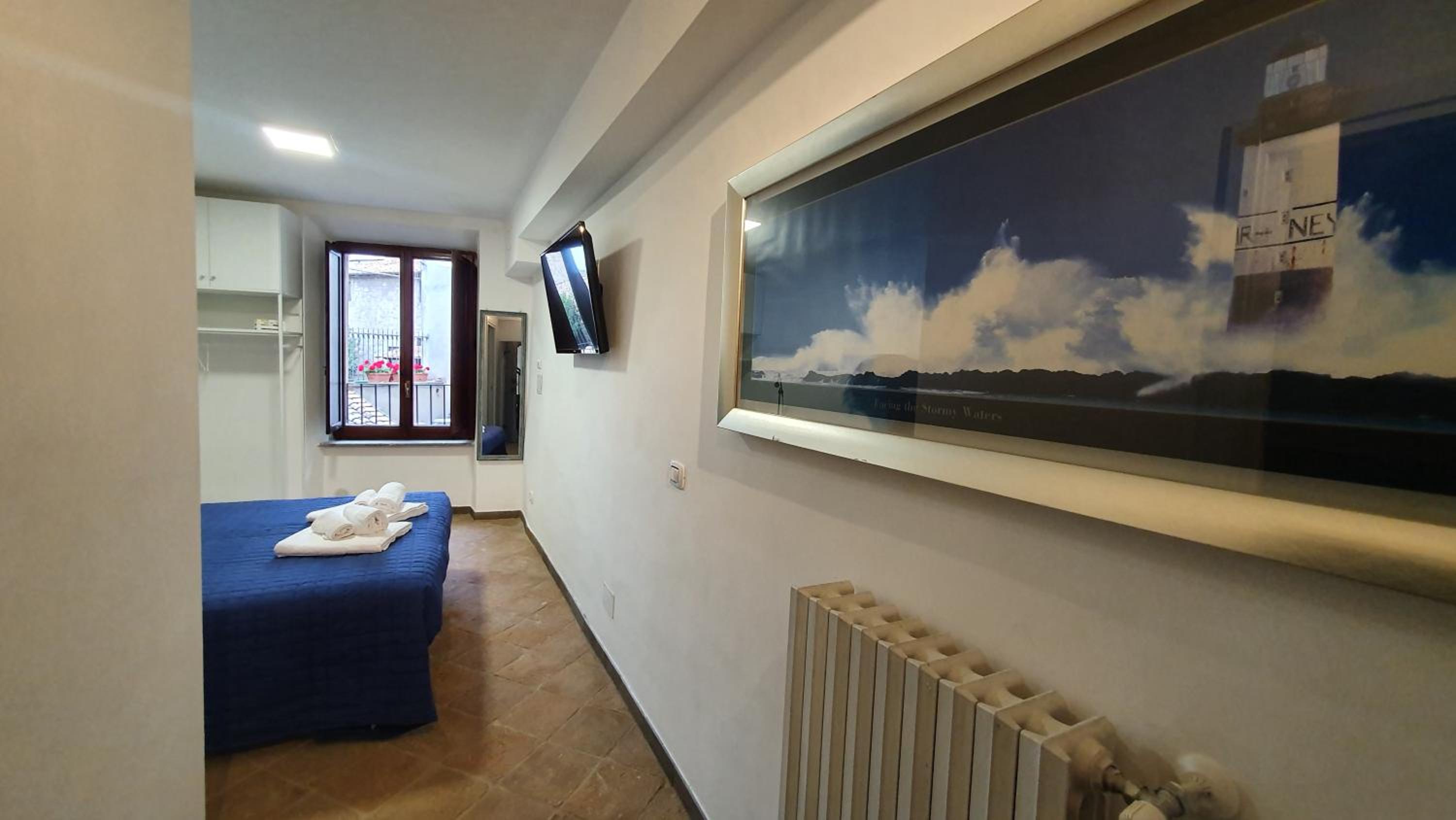 Double Room with Private Bathroom - Photo 2