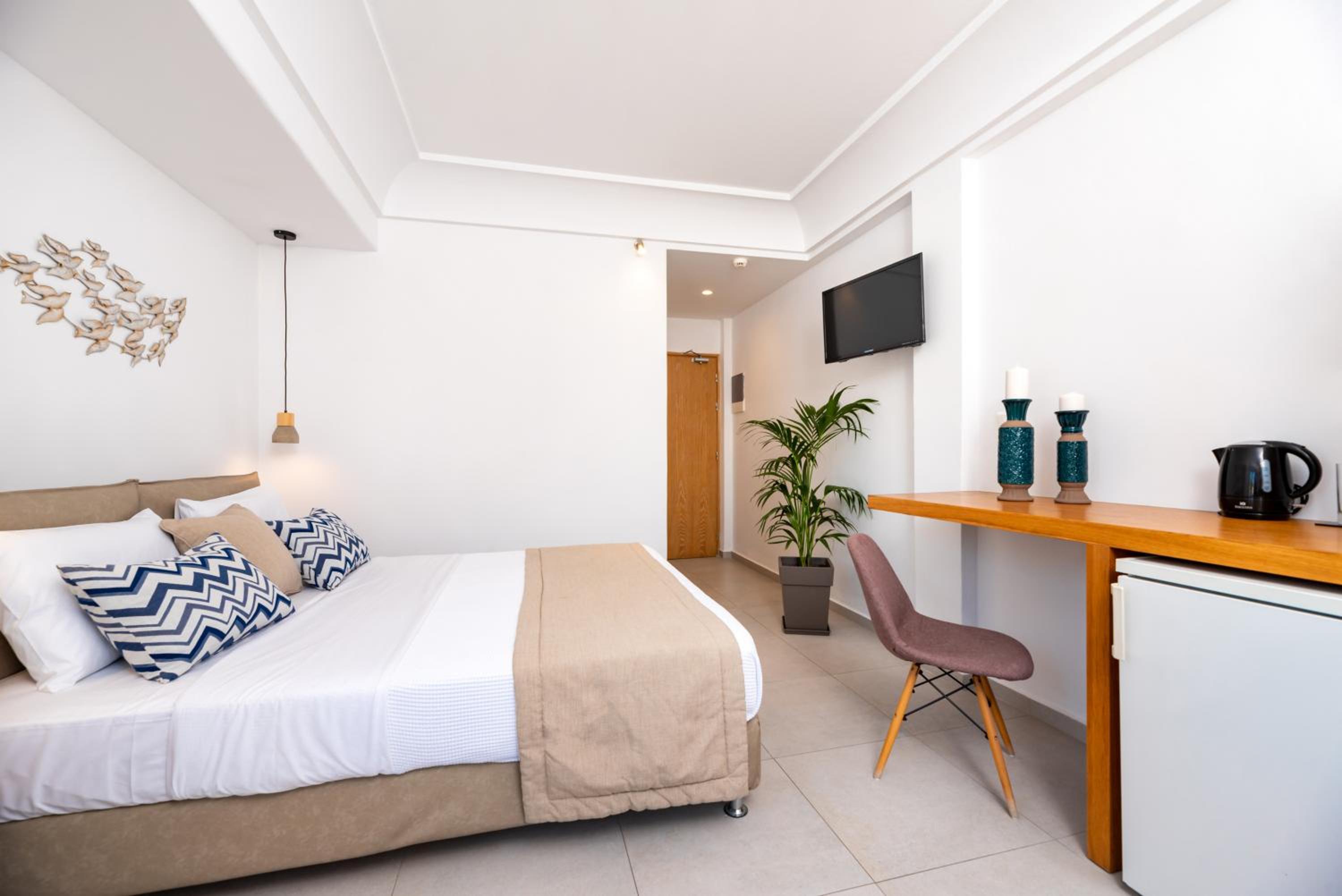 Superior Double or Twin Room - Photo 2
