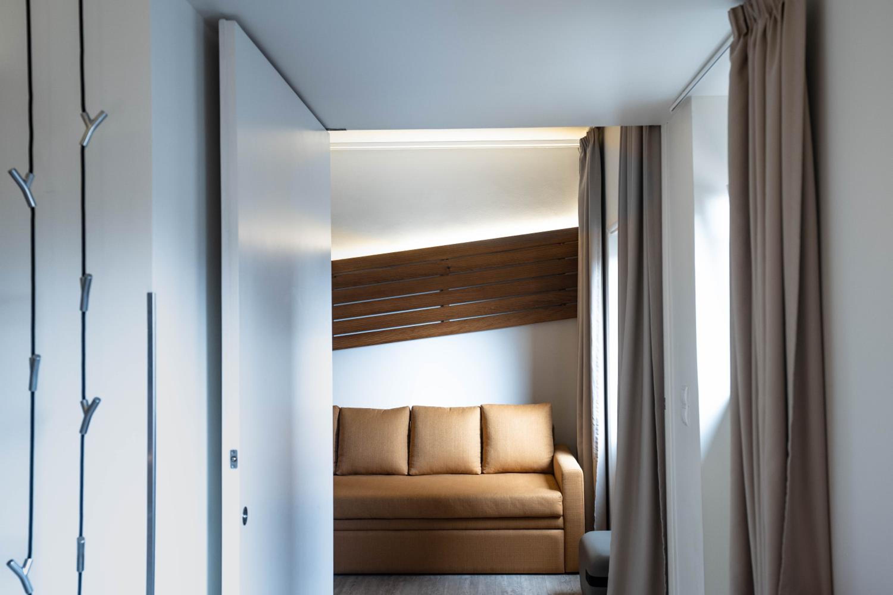 Suite - Photo 4