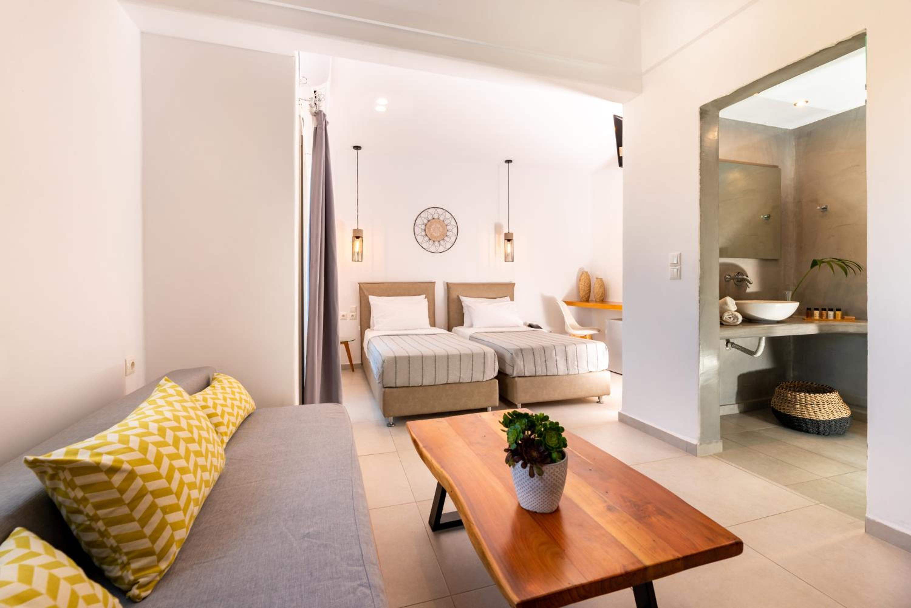 Superior Double or Twin Room - Photo 6
