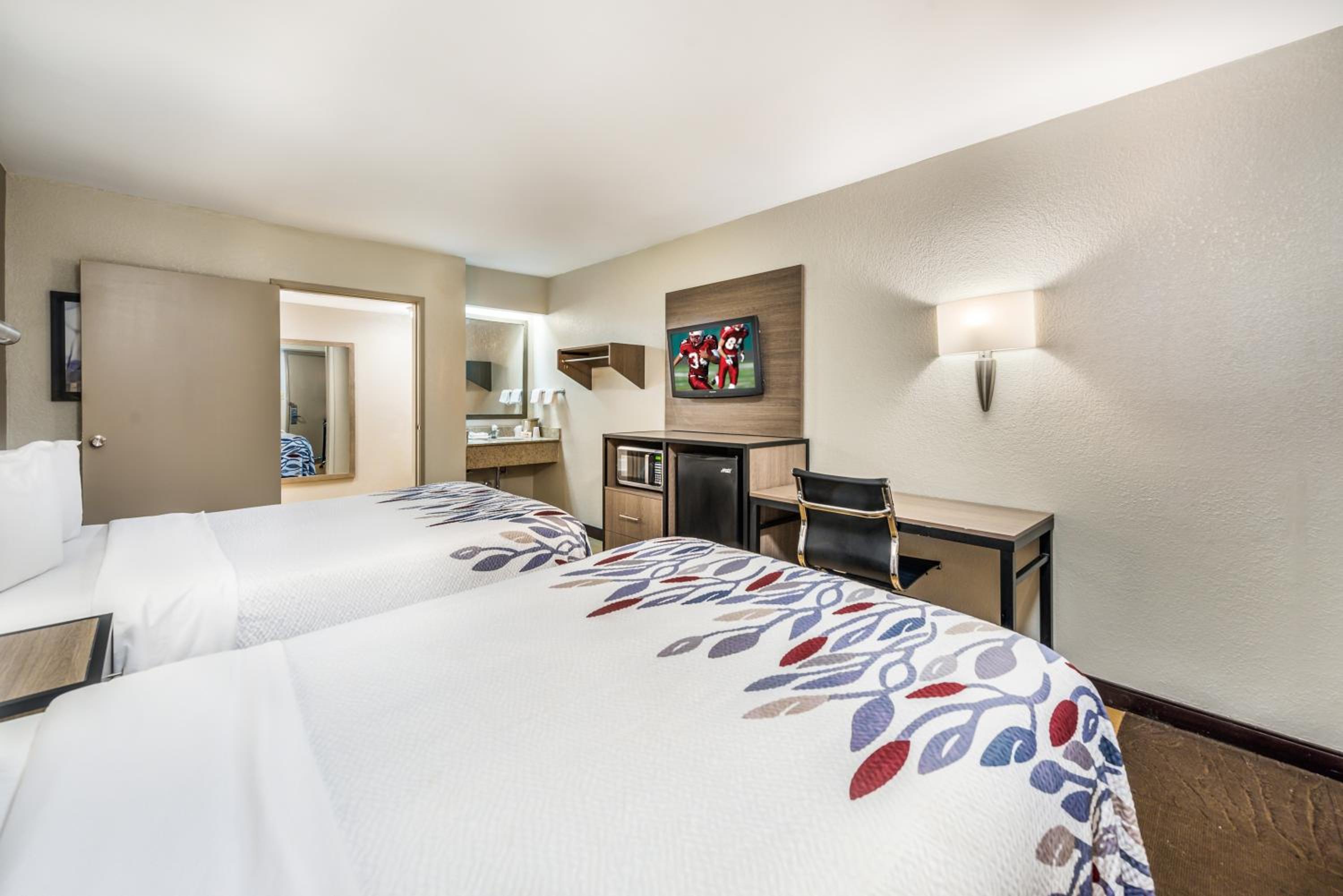 Deluxe Room With Two Double Beds Smoke Free - Photo 4