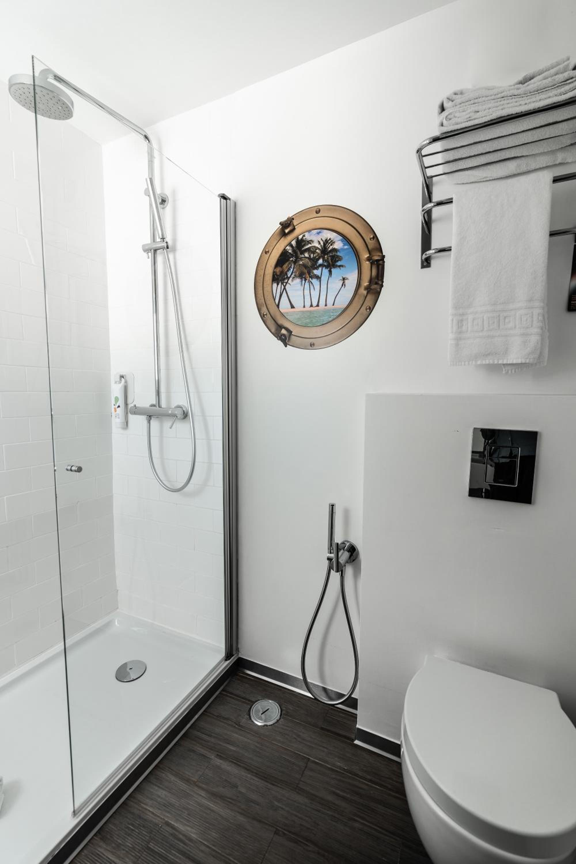 Double Room - Photo 12
