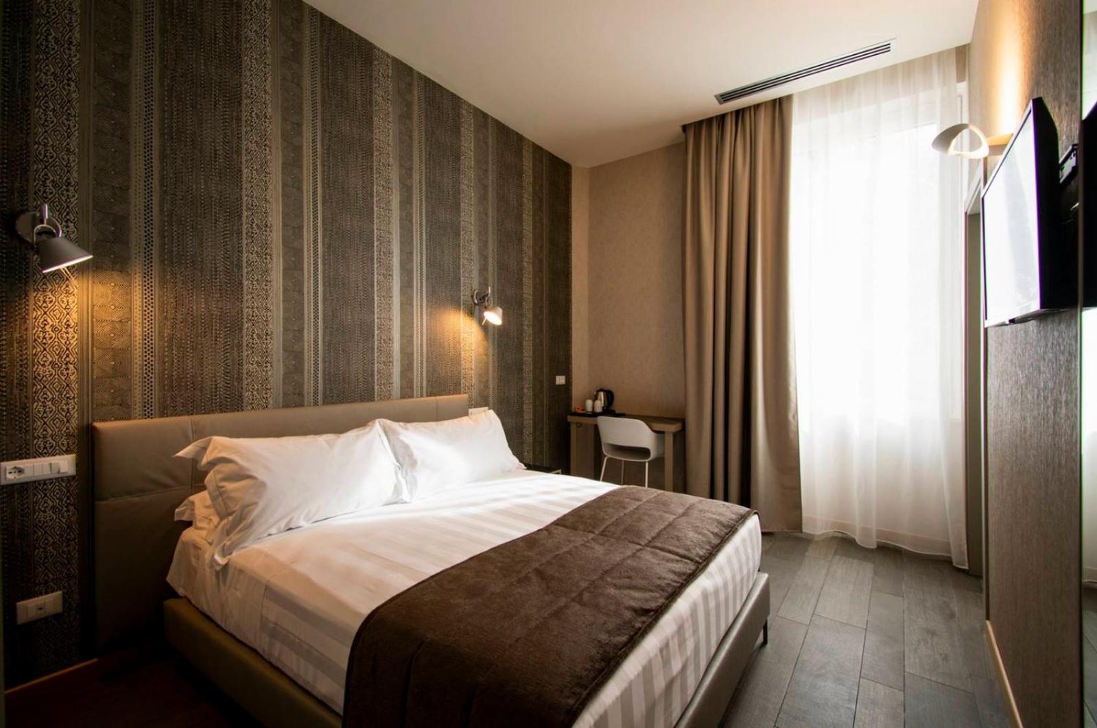 Standard Double Room - Photo 1