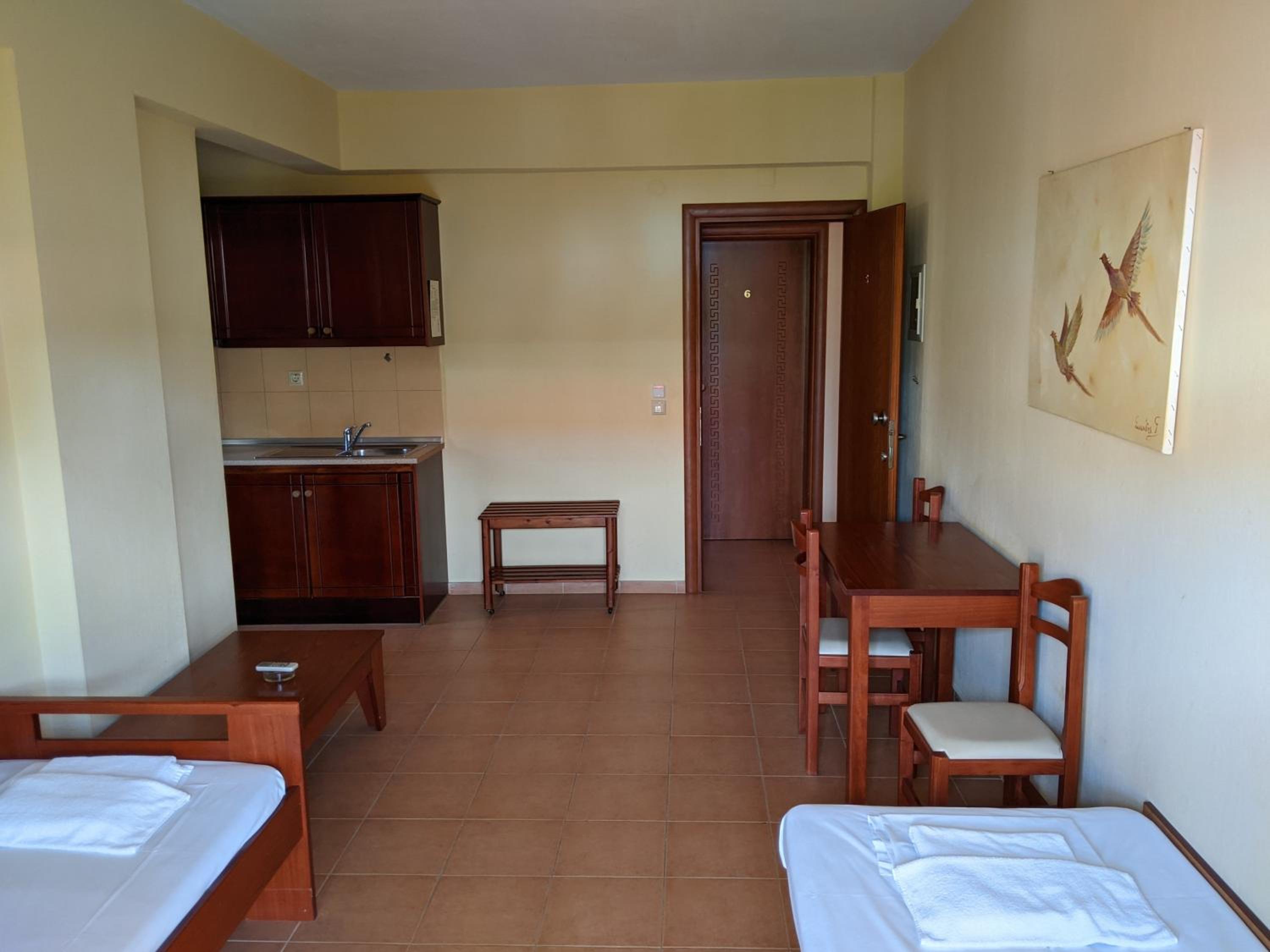 One-Bedroom Apartment with Balcony photo 1