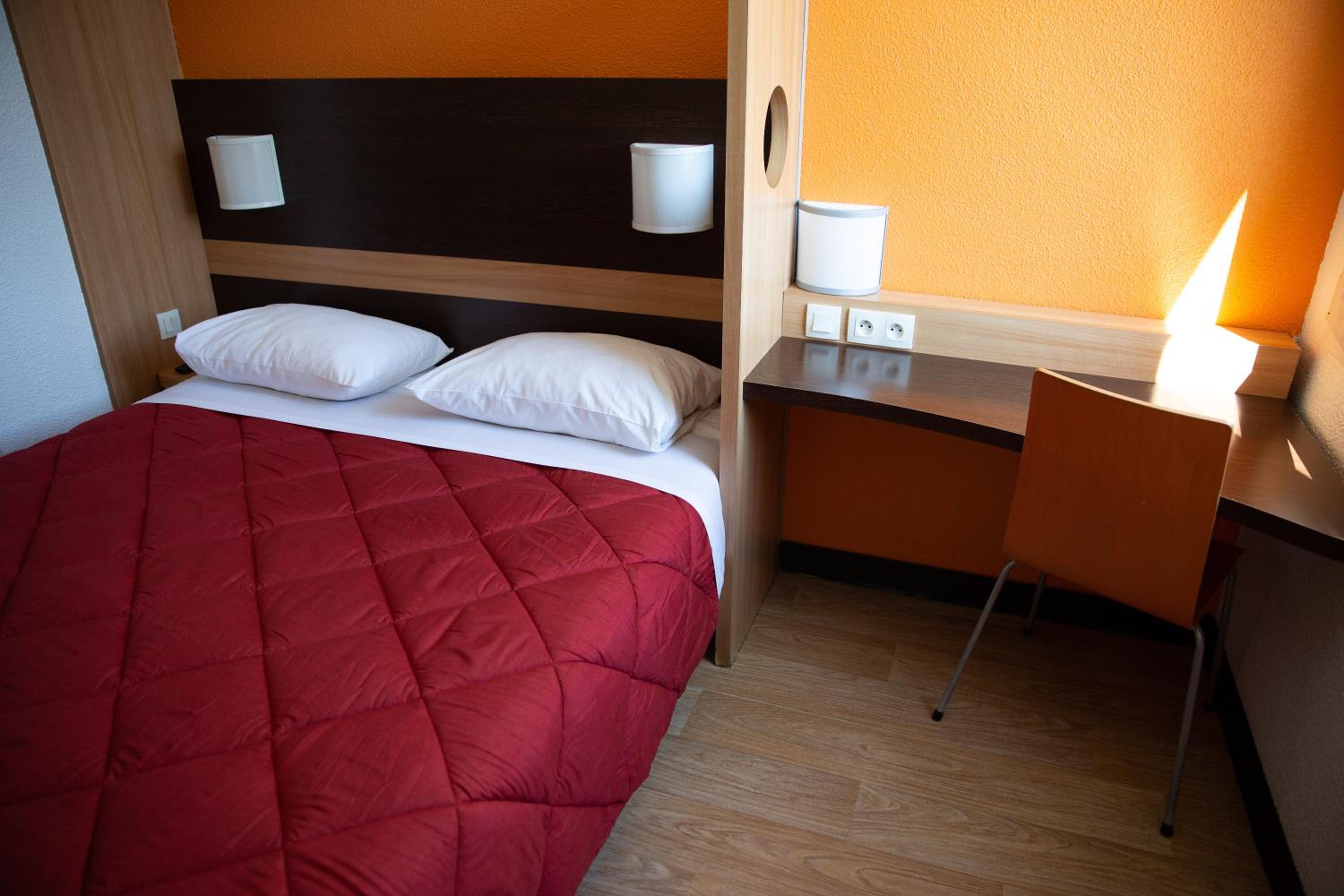 Double Room - Photo 3