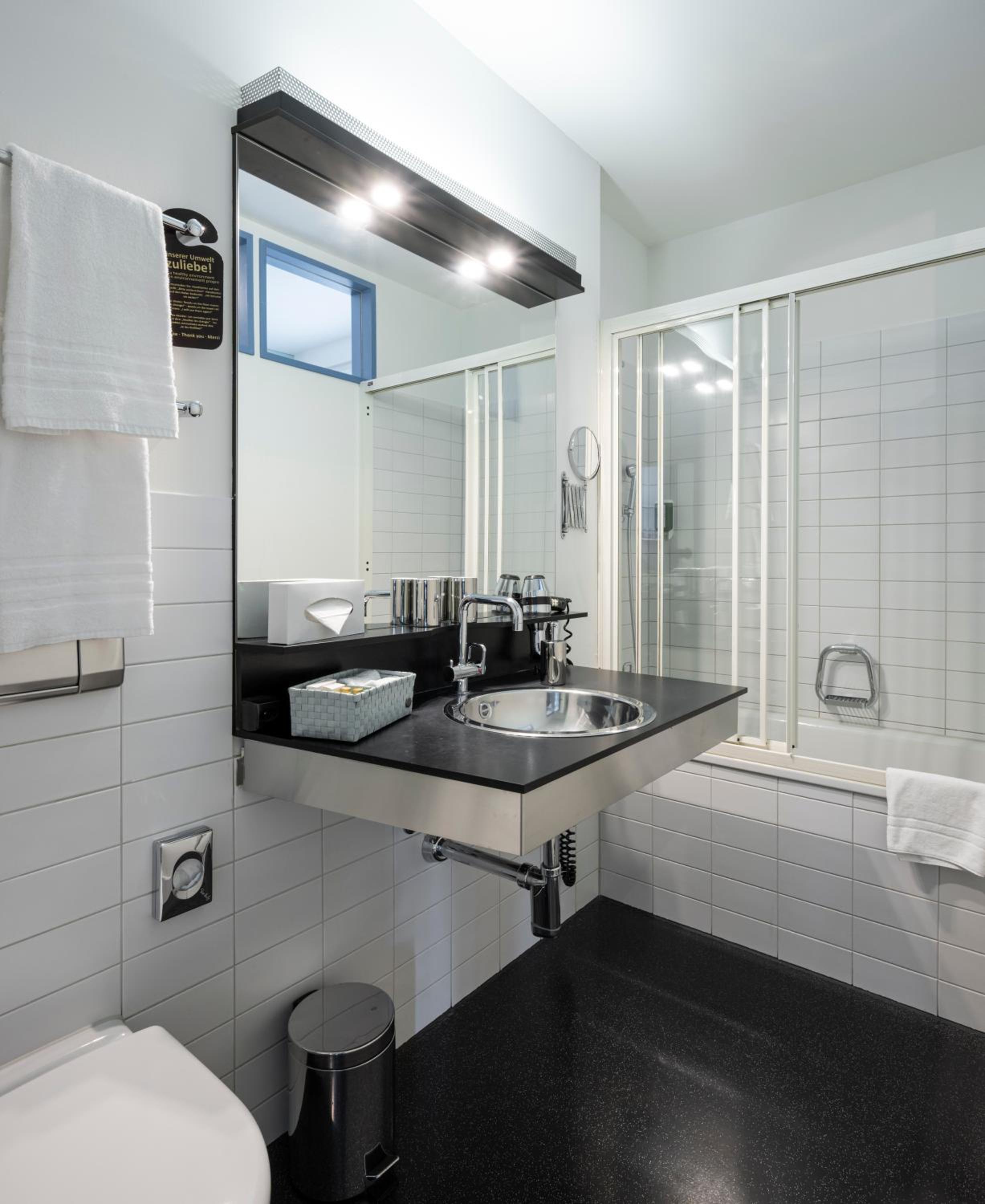 Standard Triple Room photo 3