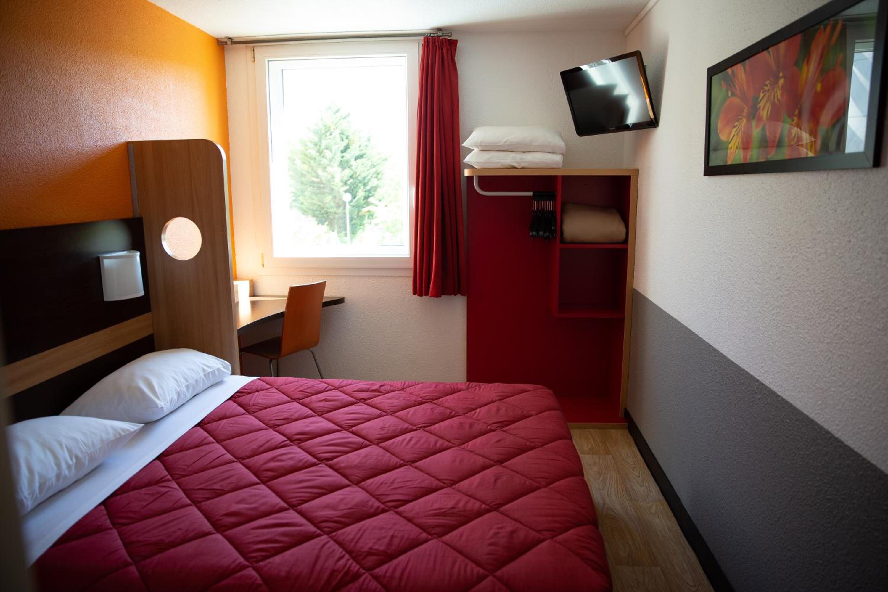 Double Room - Photo 2