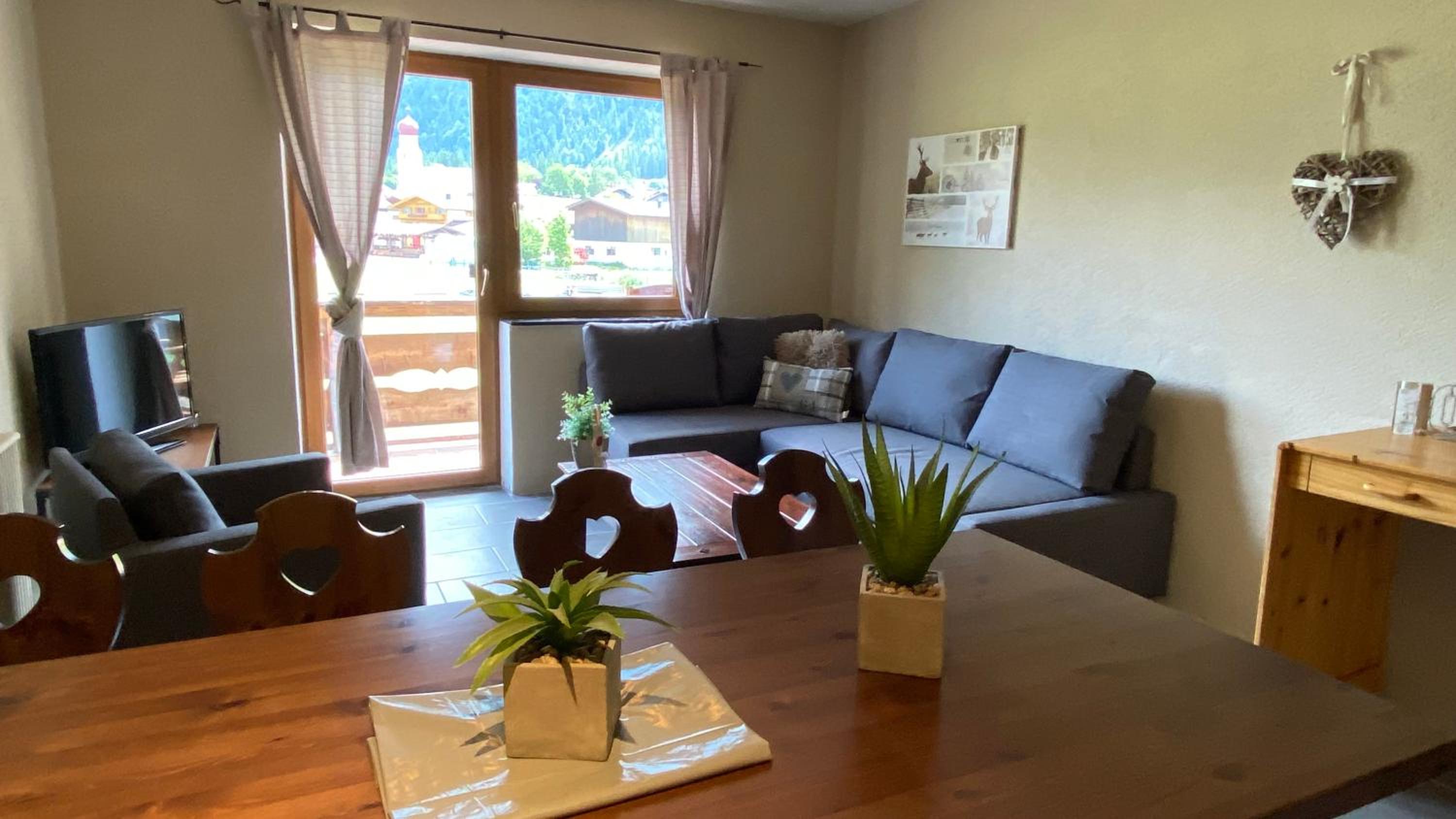 Apartment - Photo 2