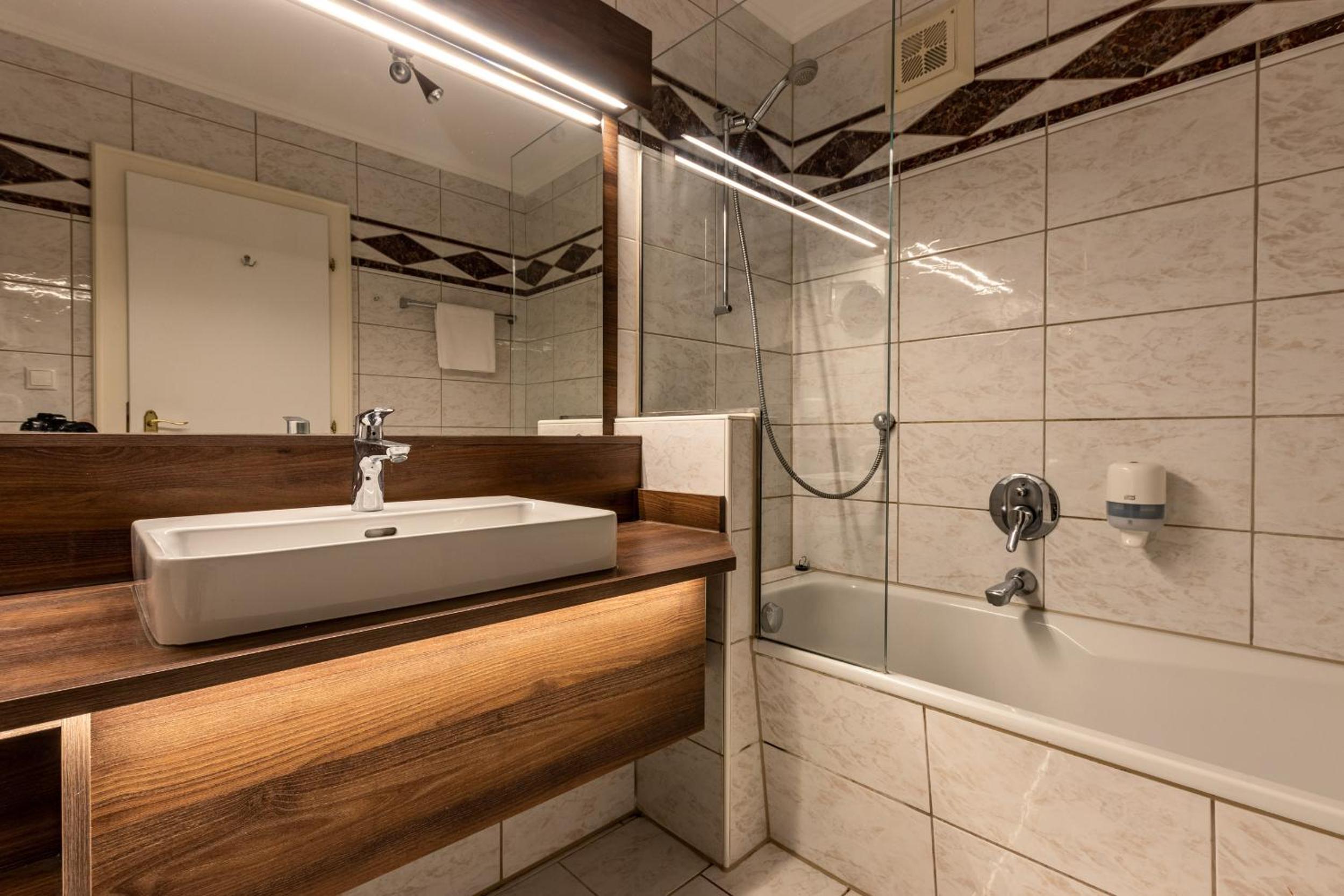 Deluxe Double Room - Photo 2