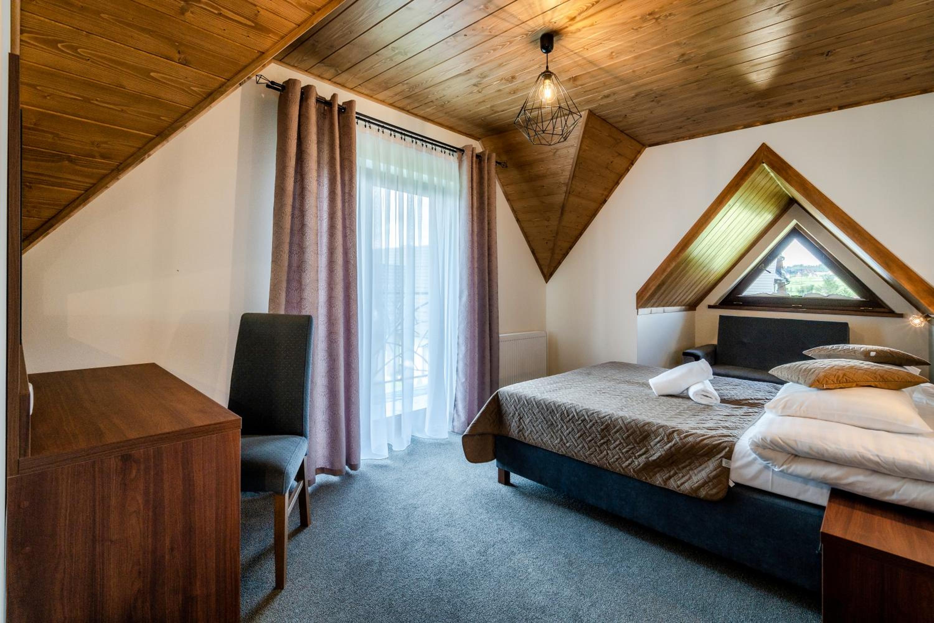 Two-Bedroom Chalet - Photo 5