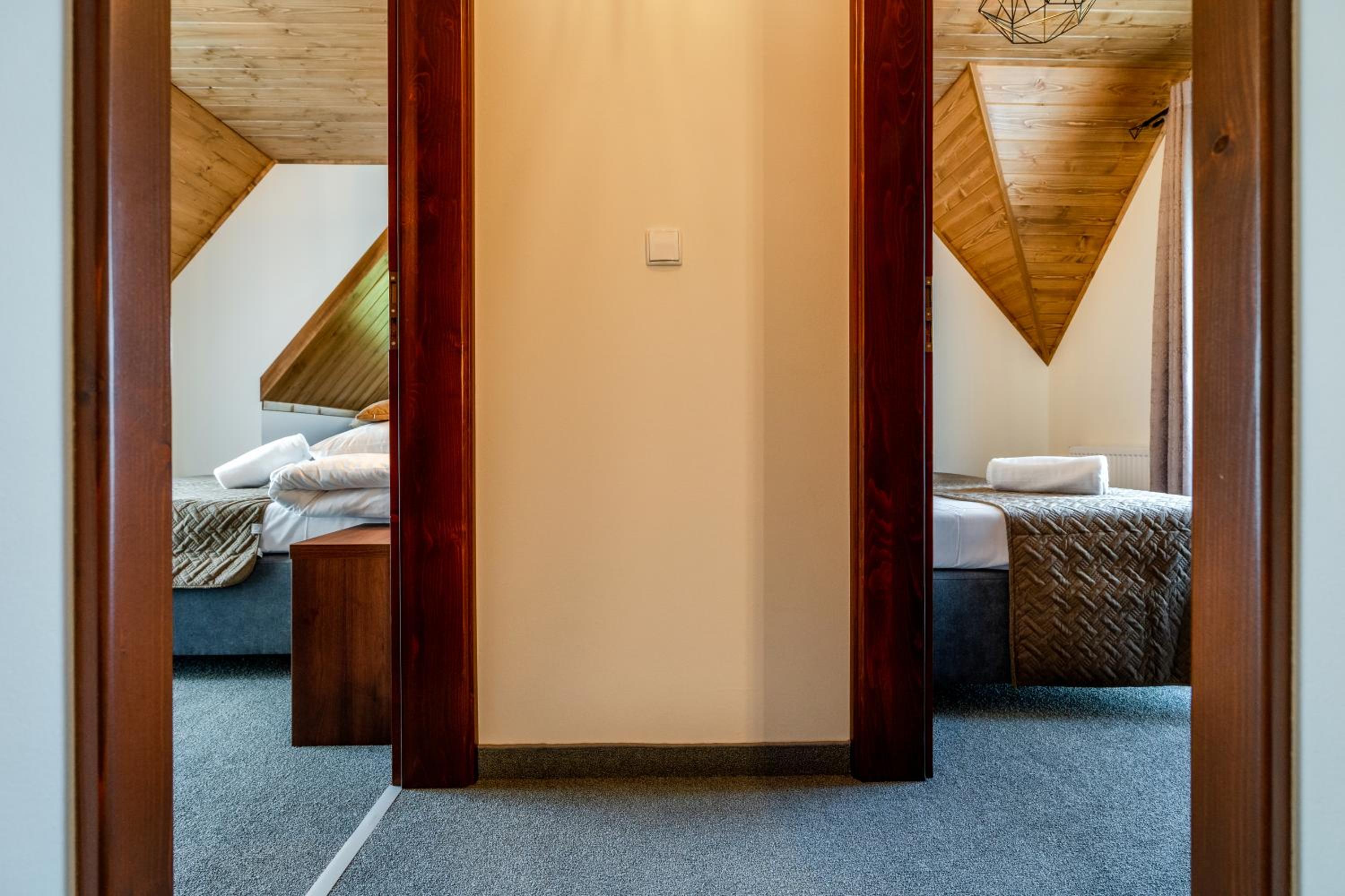 Two-Bedroom Chalet - Photo 6