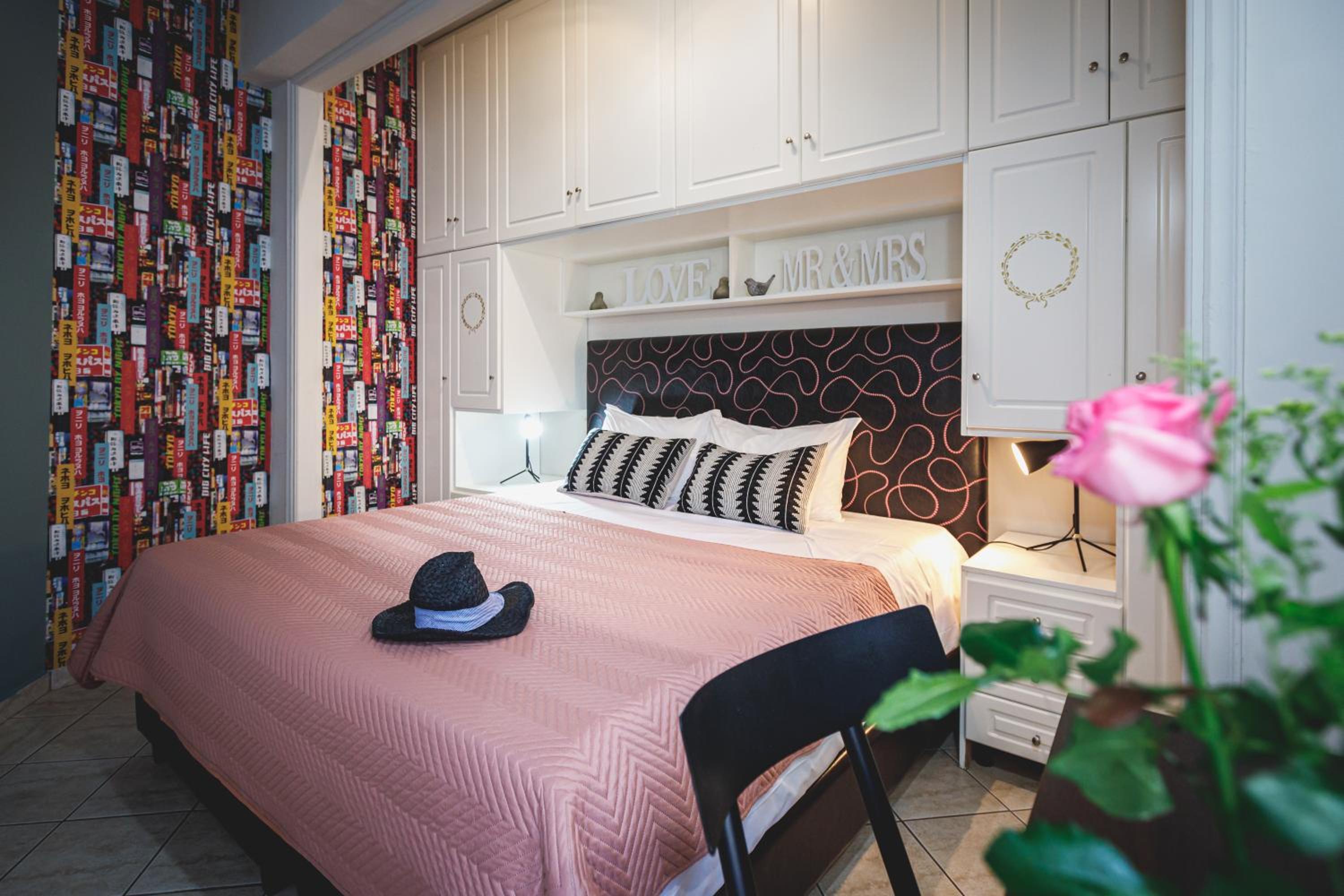 Superior Double Room with Balcony - Photo 11