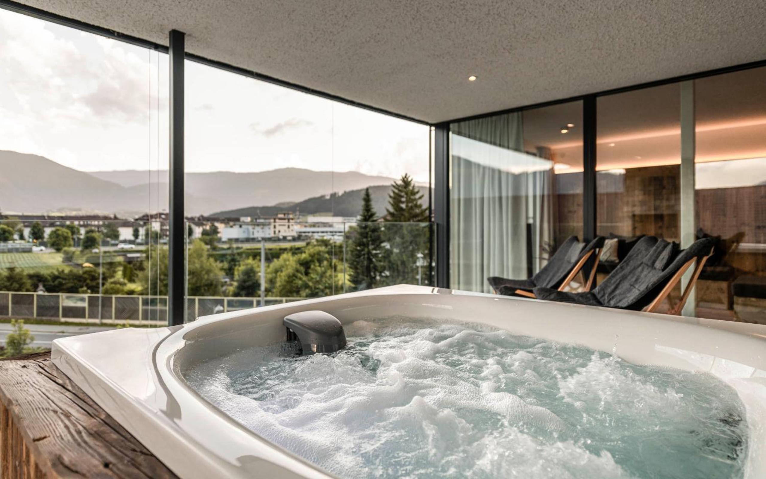 Whirlpool Apartment city view - with jacuzzi photo 3