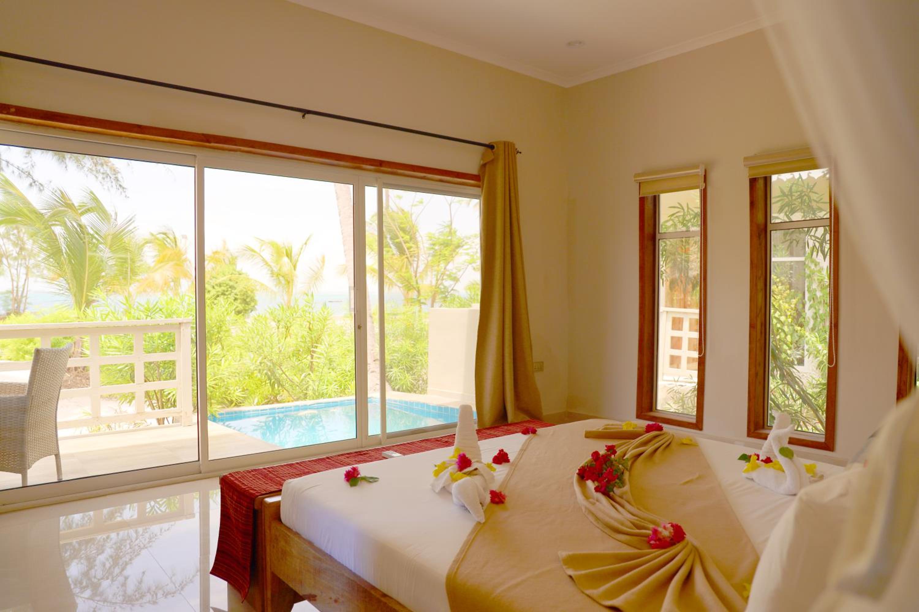 Deluxe Double Room with Balcony and Sea View