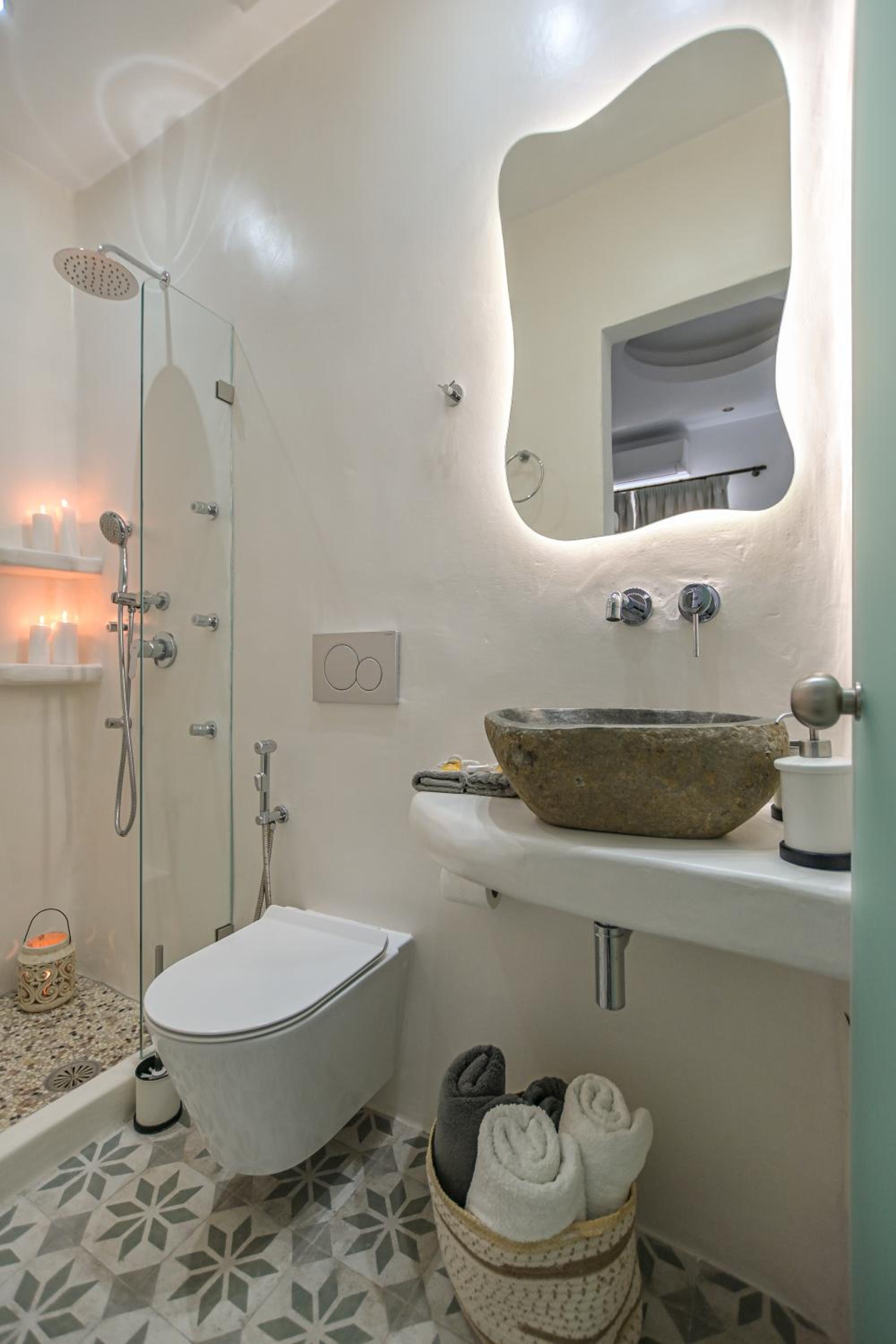 Small Double Room - Photo 3