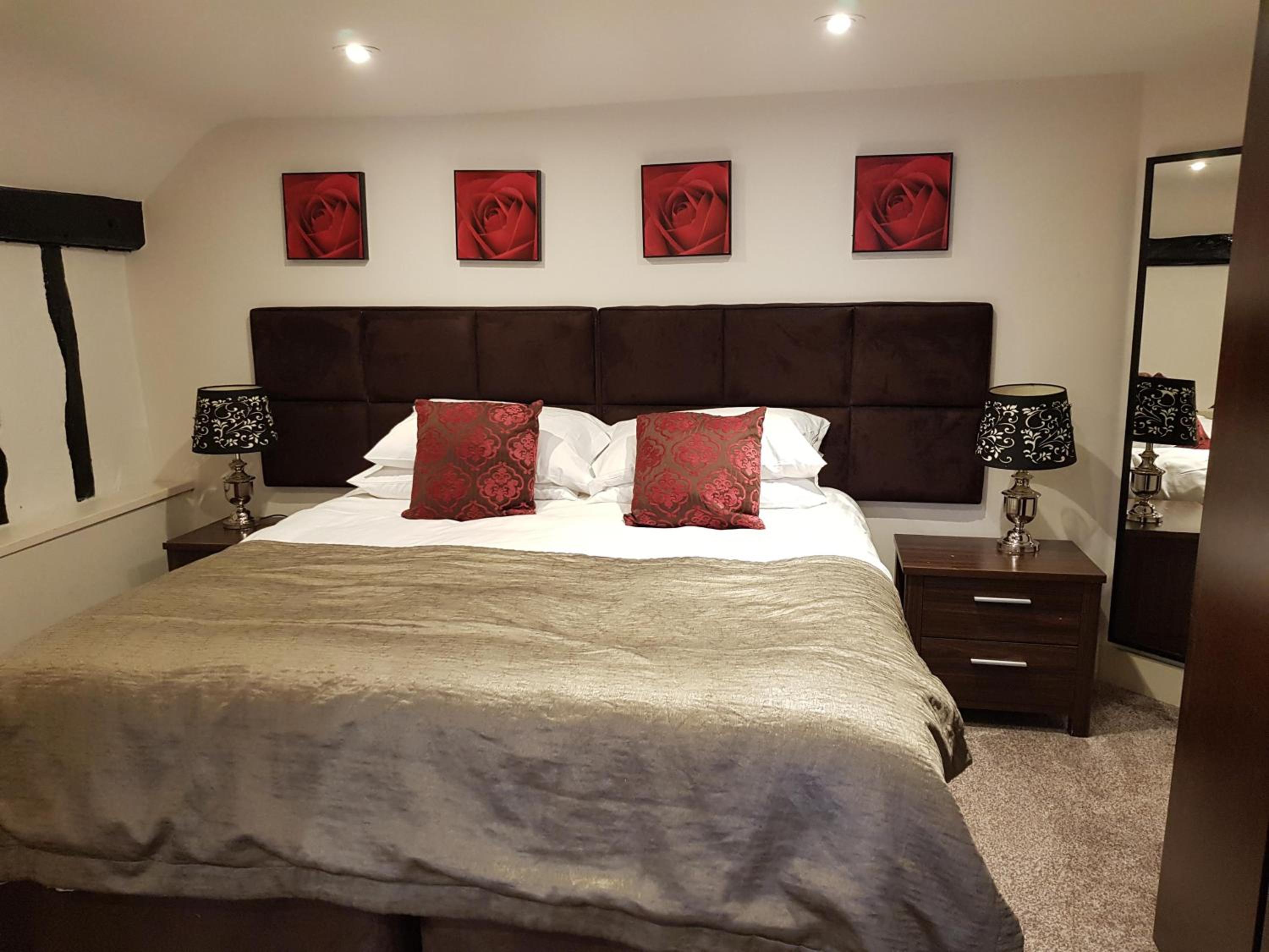 Deluxe Suite photo 1