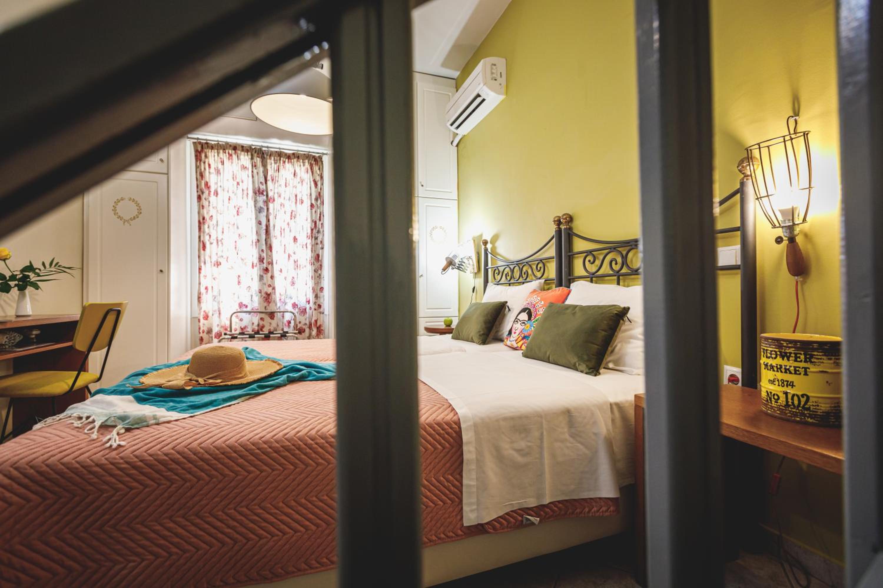 Triple Room with Terrace