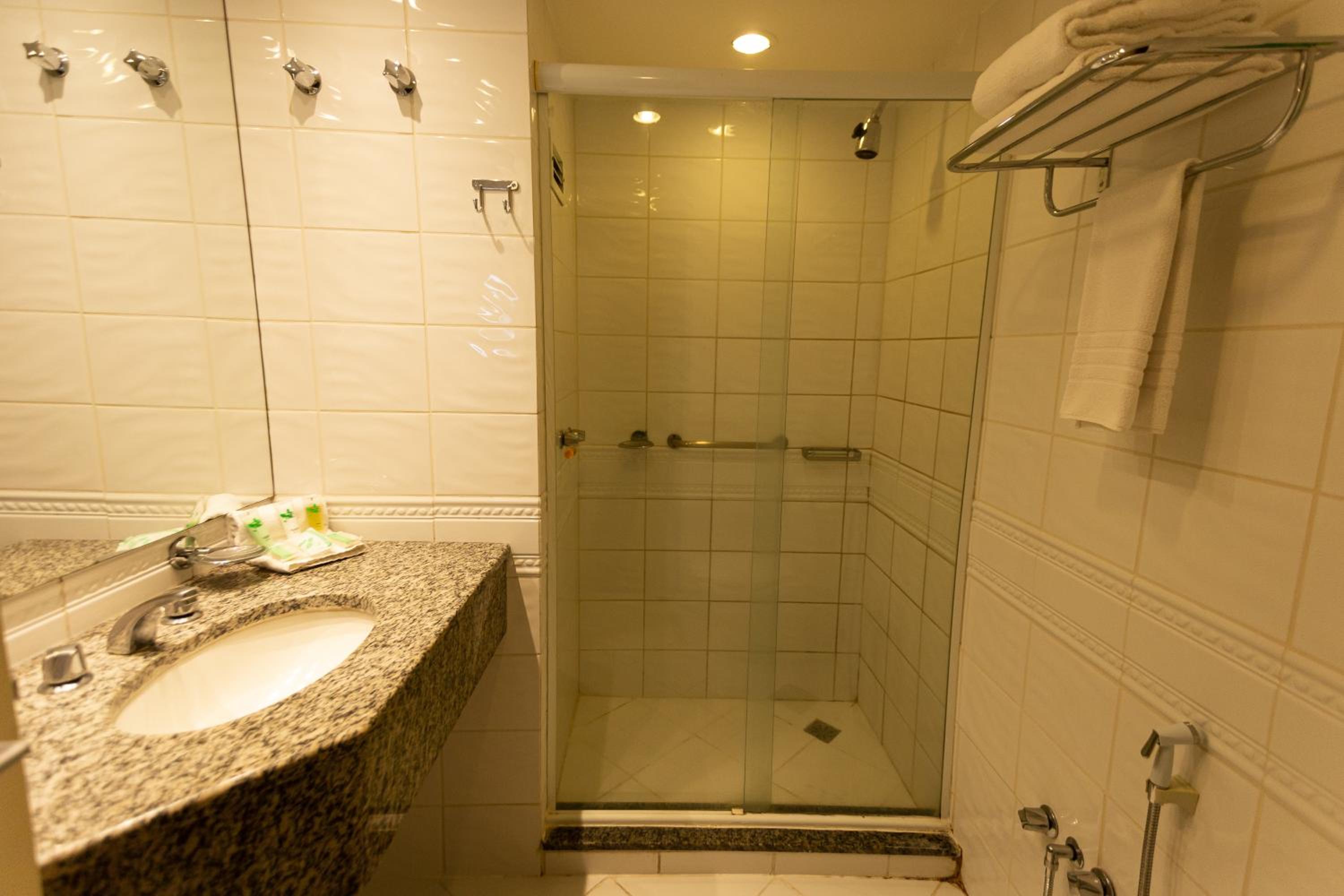 Double Room - Photo 3