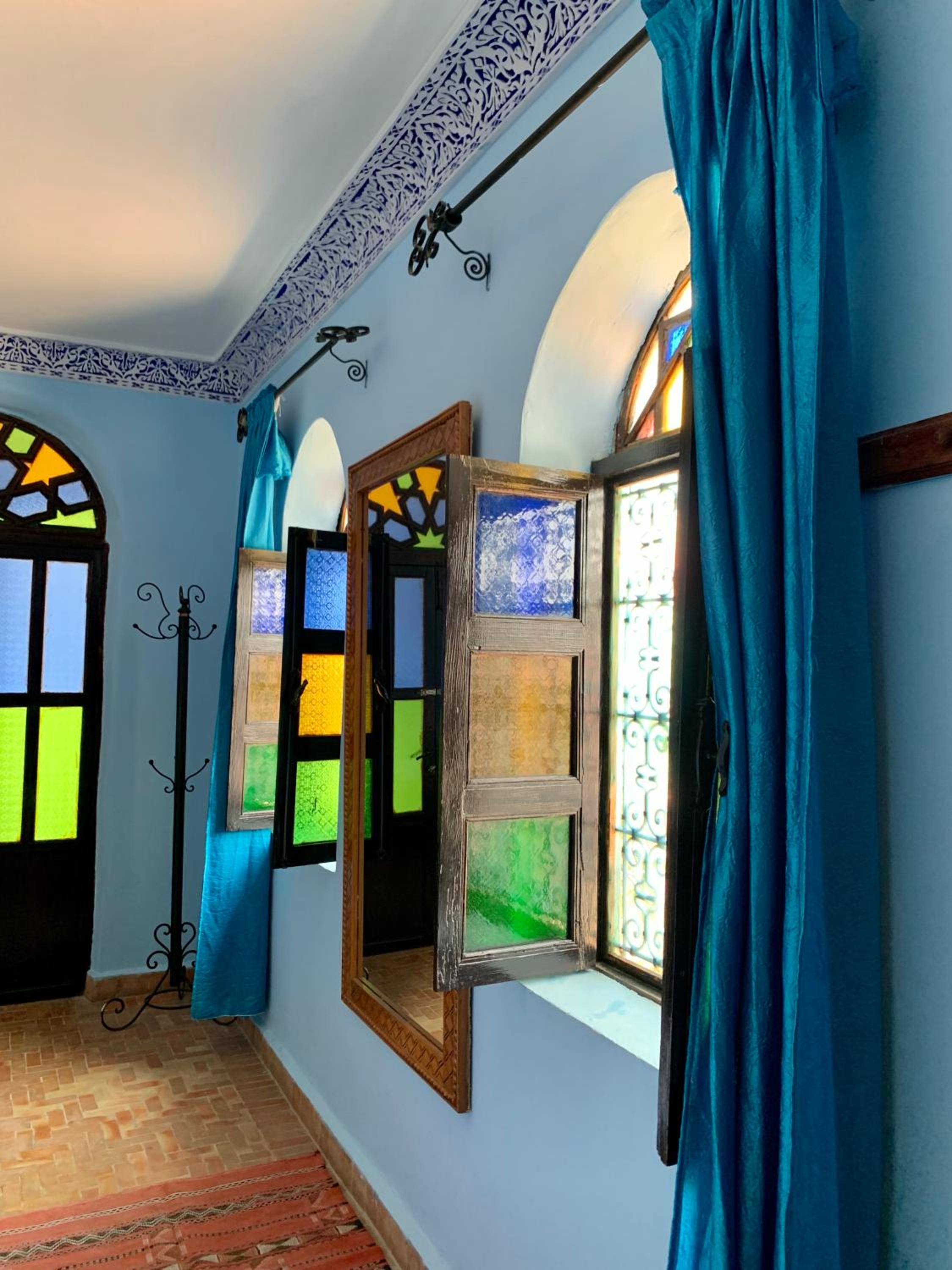 Deluxe Double Room (2 Adults + 1 Child)