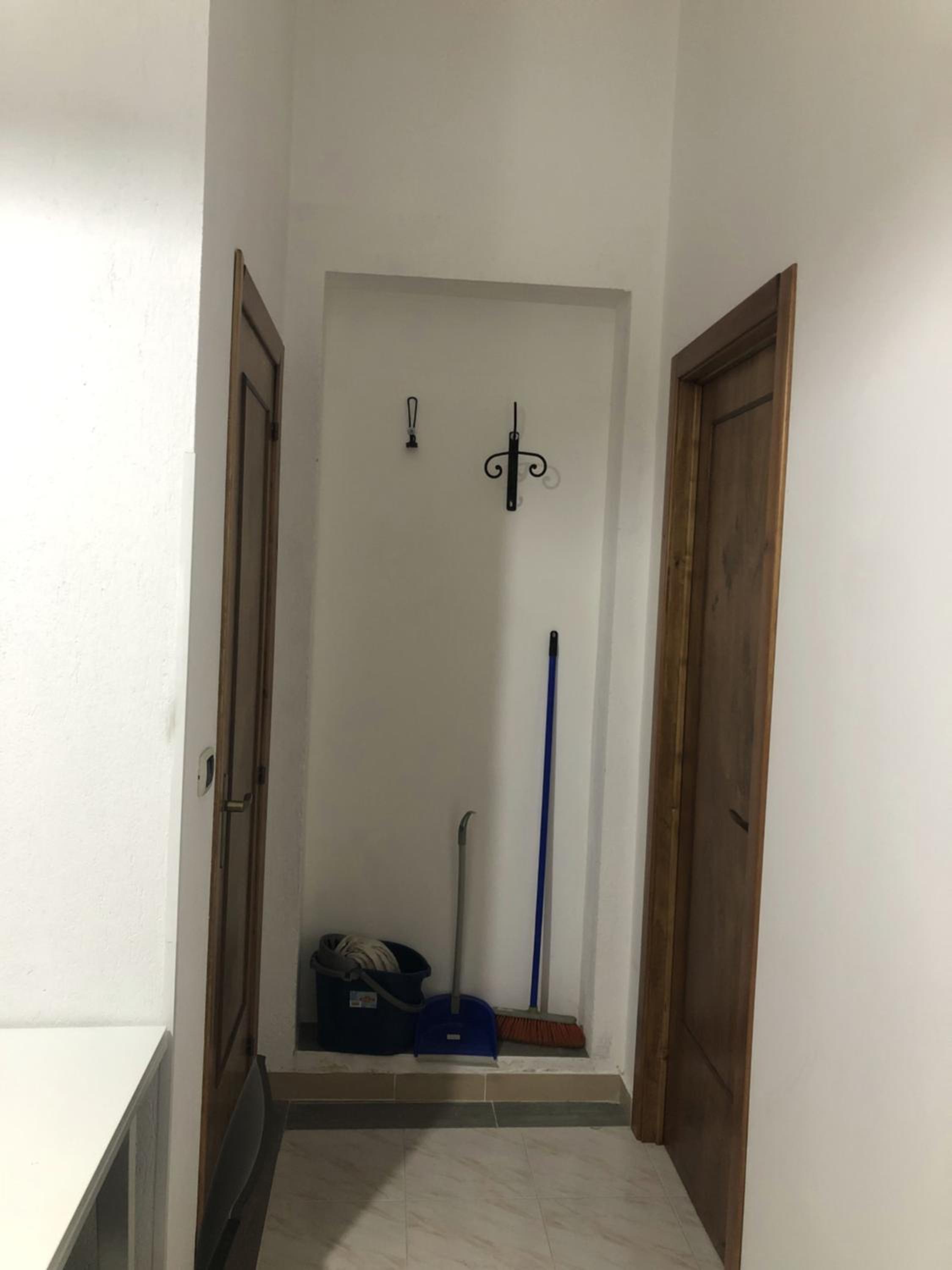One-Bedroom House - Photo 3