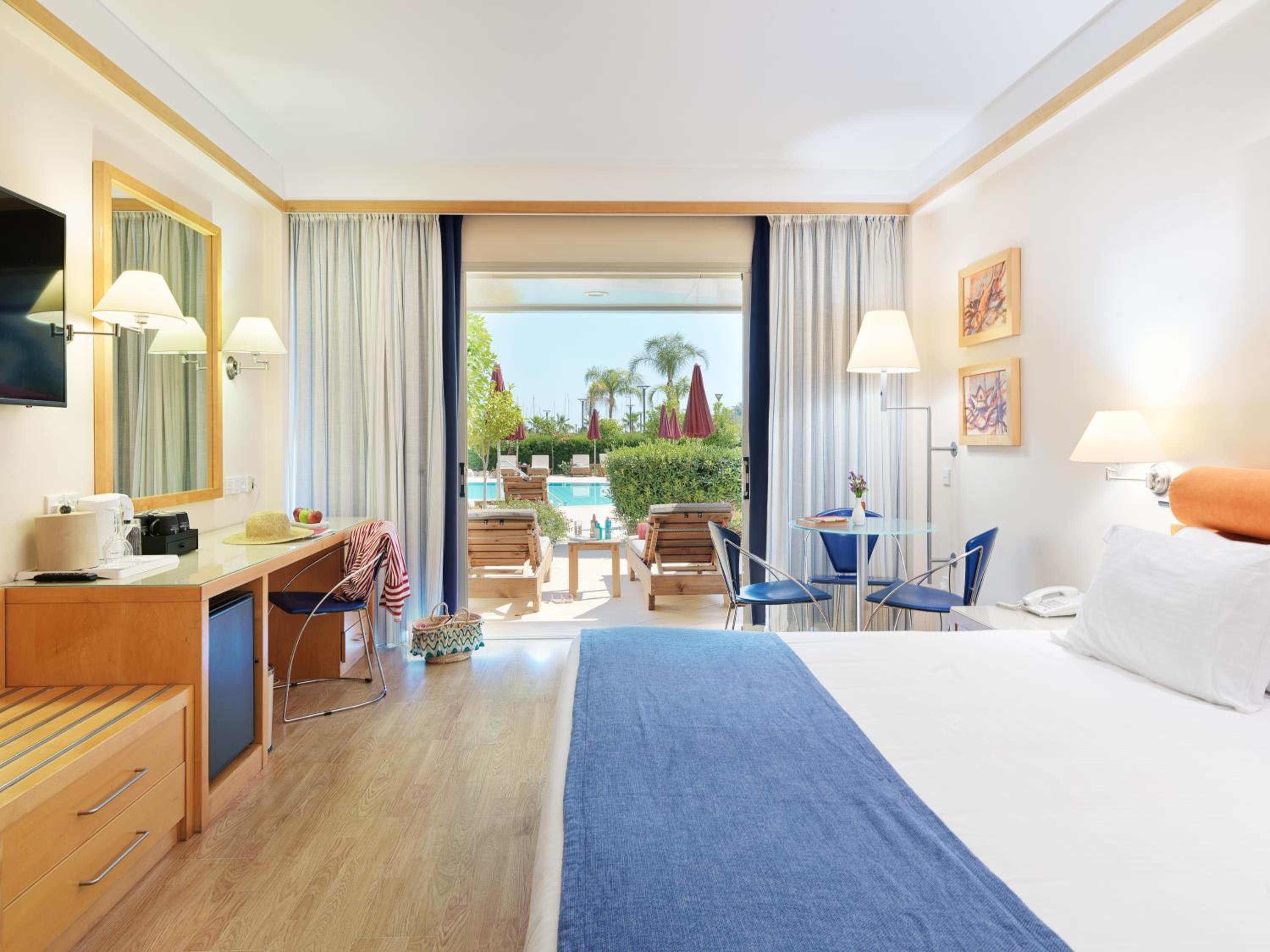 Executive Pool Level Room with Terrace
