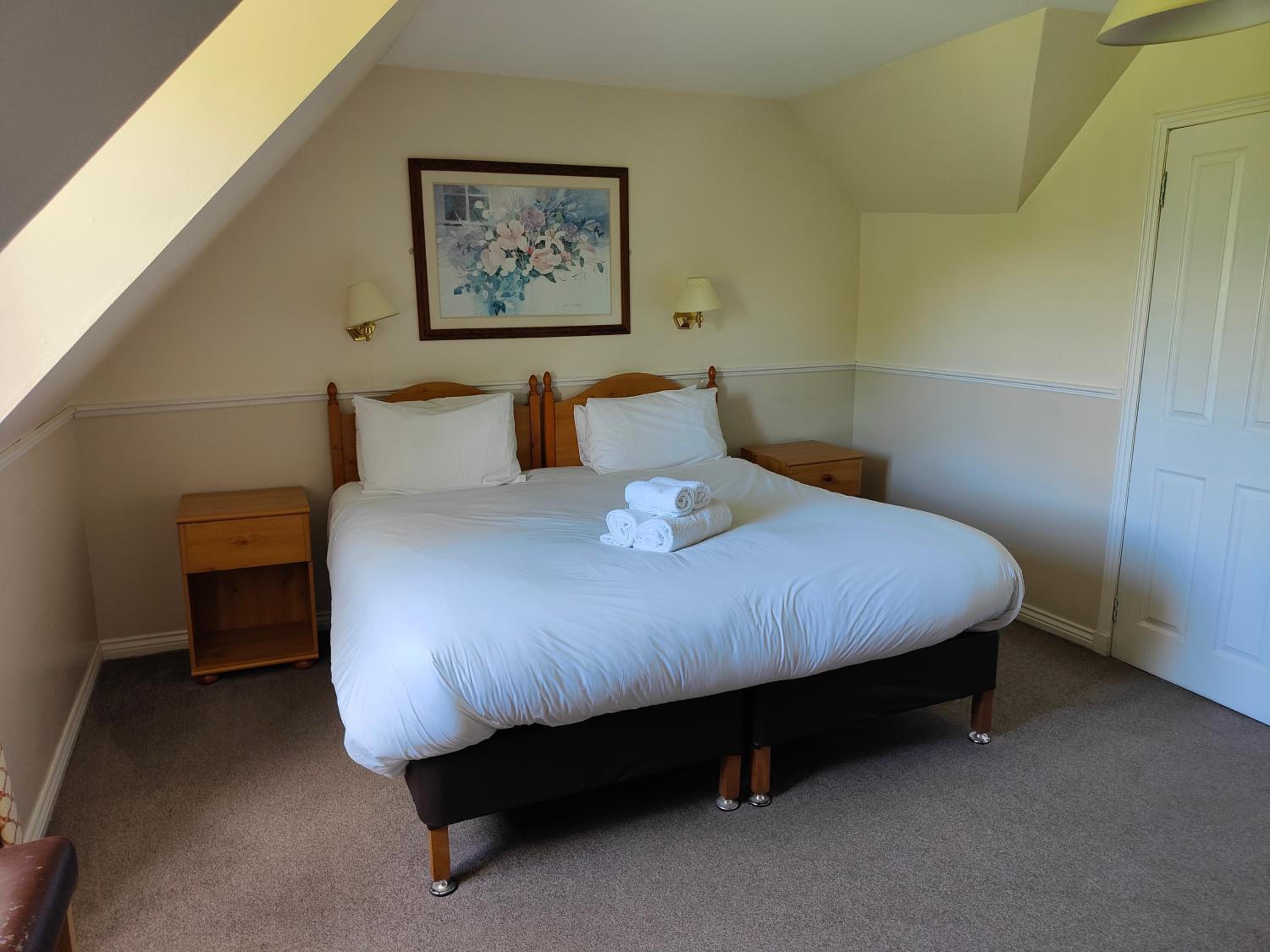 Standard Double Room - Photo 2
