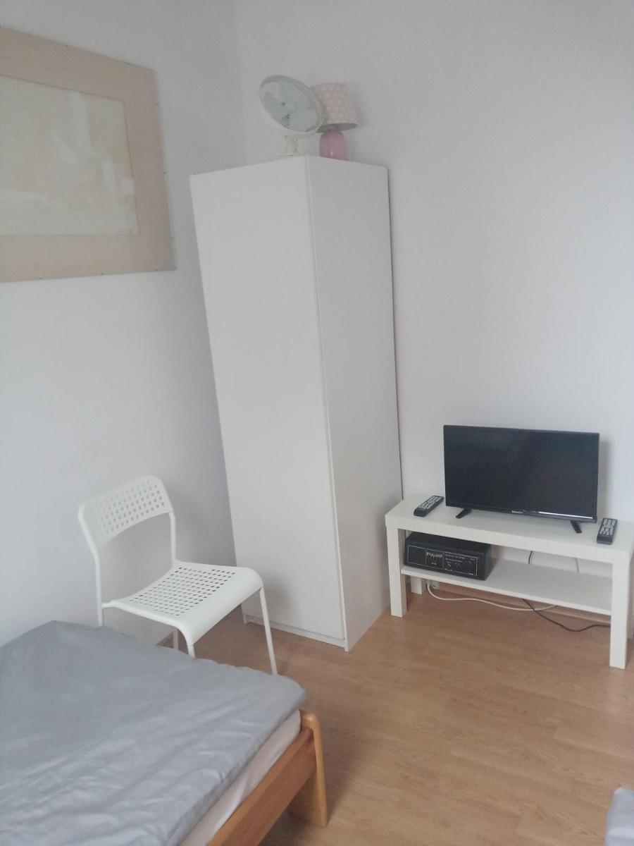 Double Room with Private External Bathroom photo 1