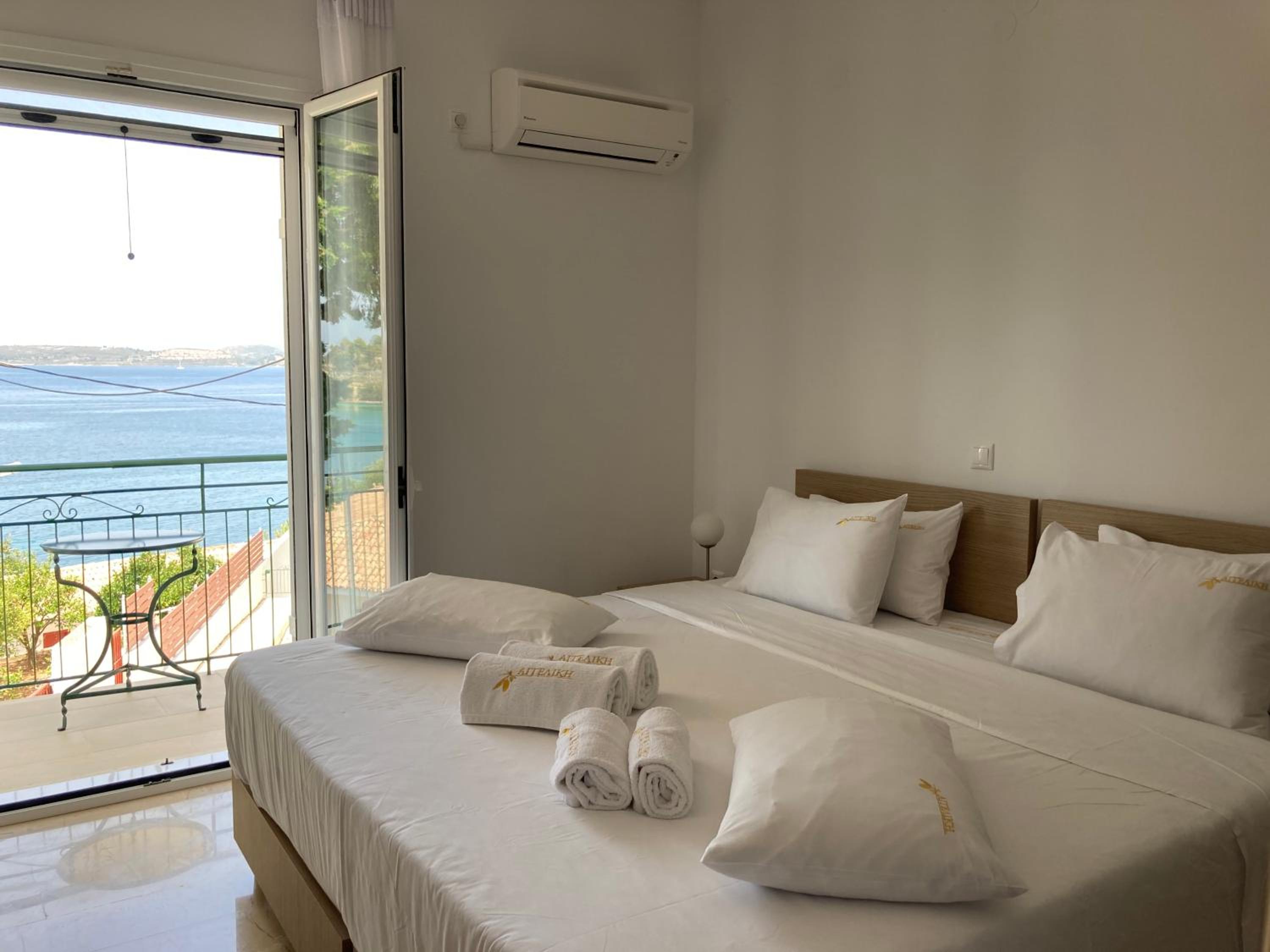 Studio with Sea View photo 1