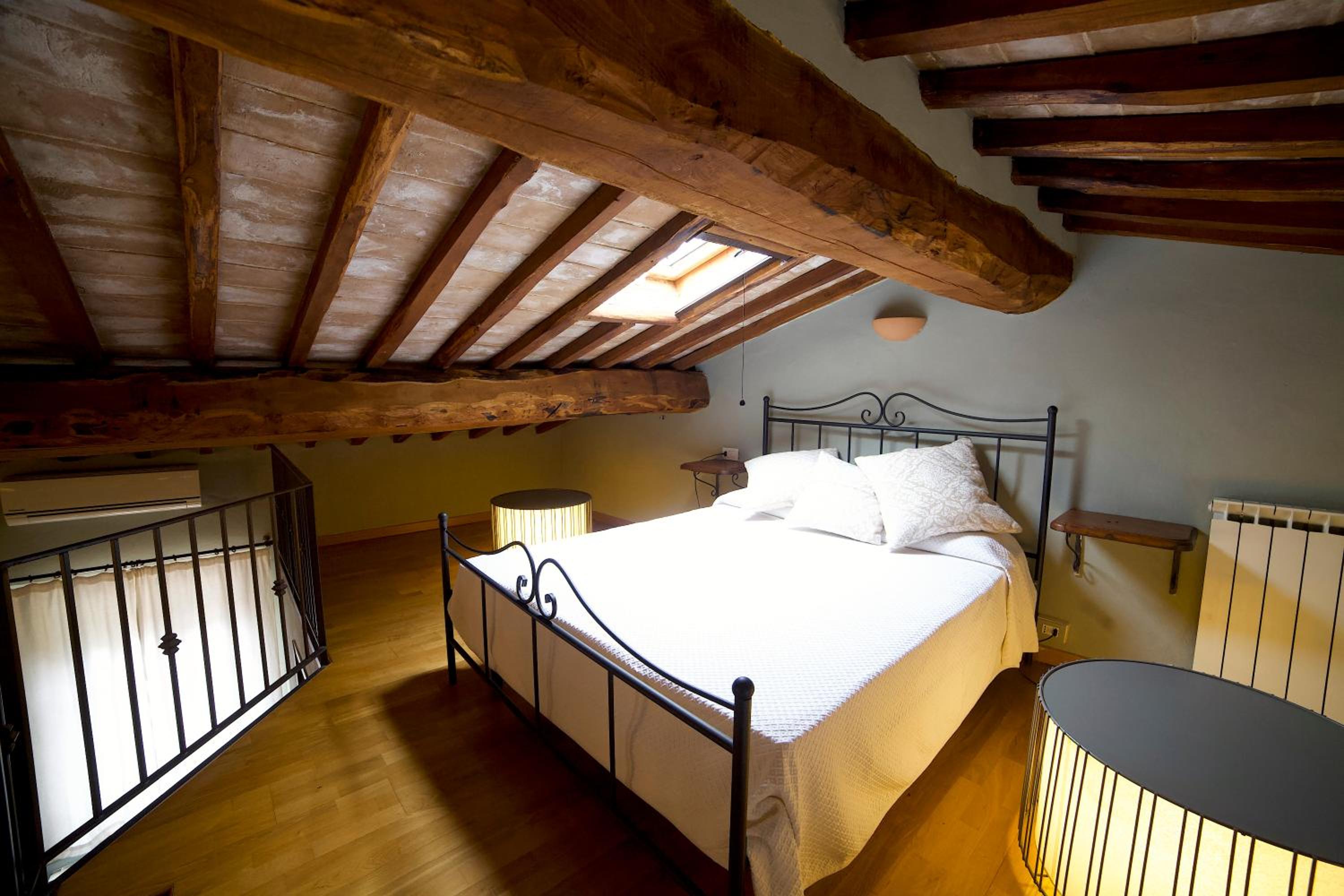 One-Bedroom House photo 1