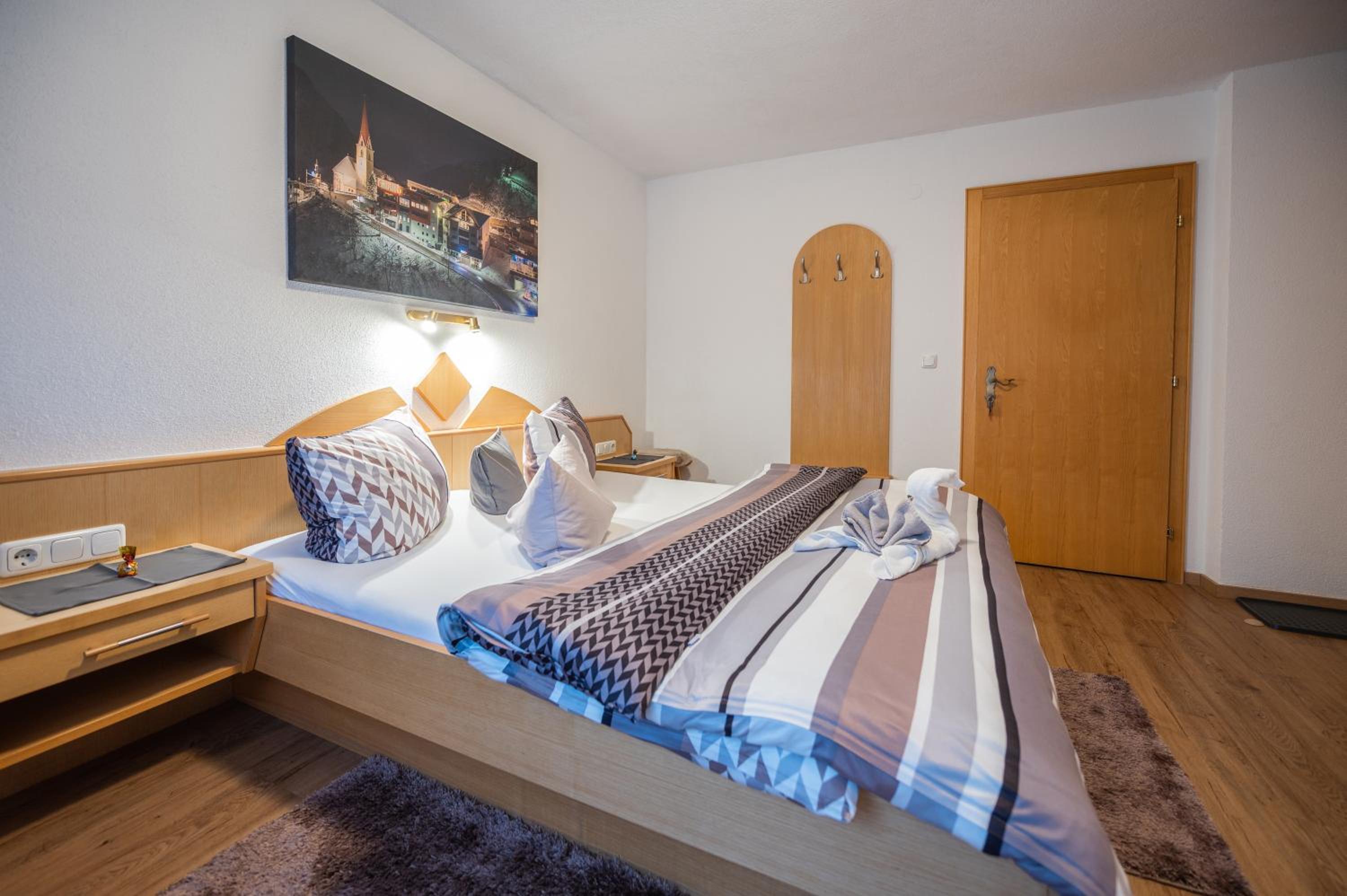 Double Room with Balcony photo 3