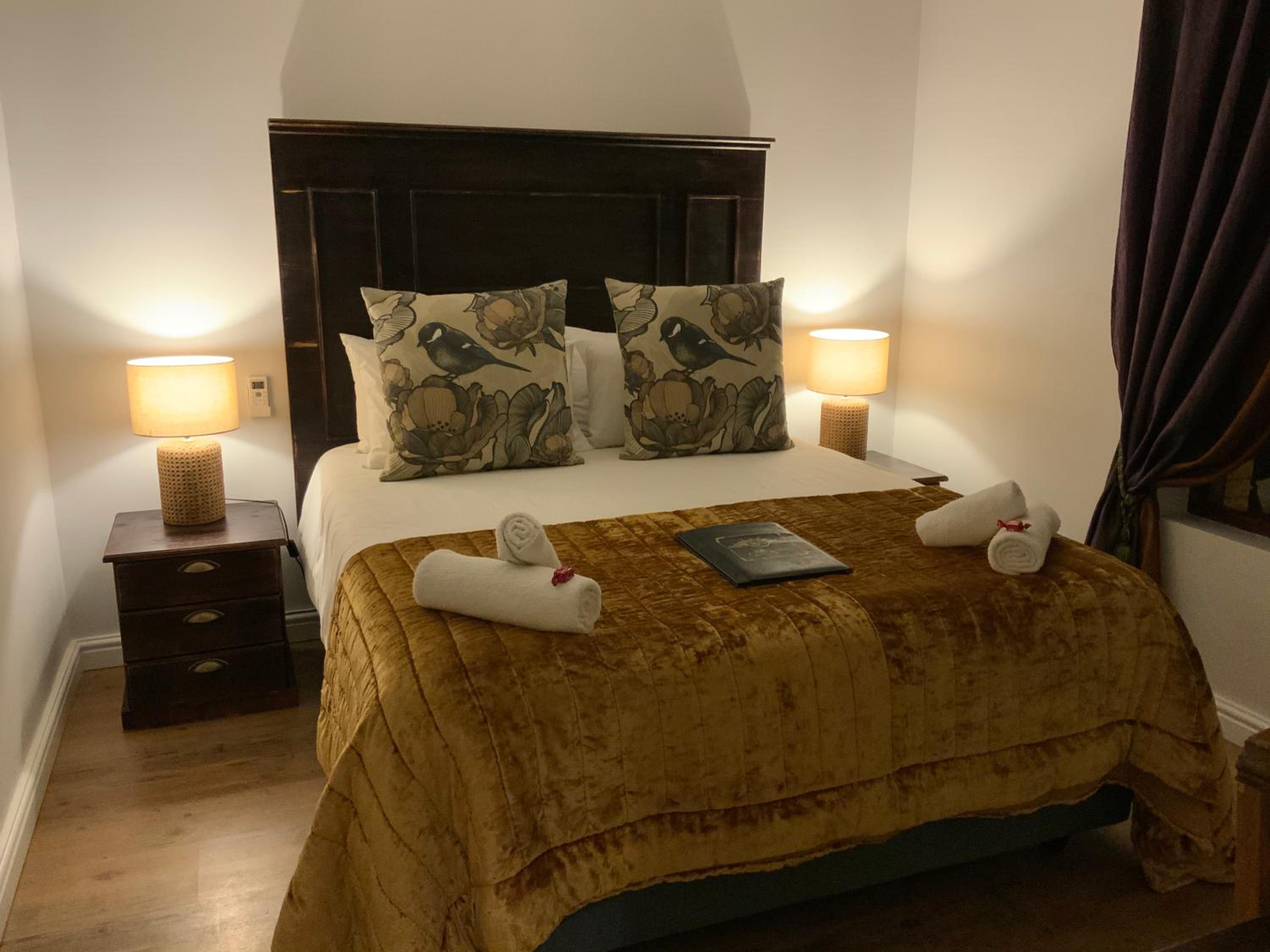 Deluxe Queen Room photo 2