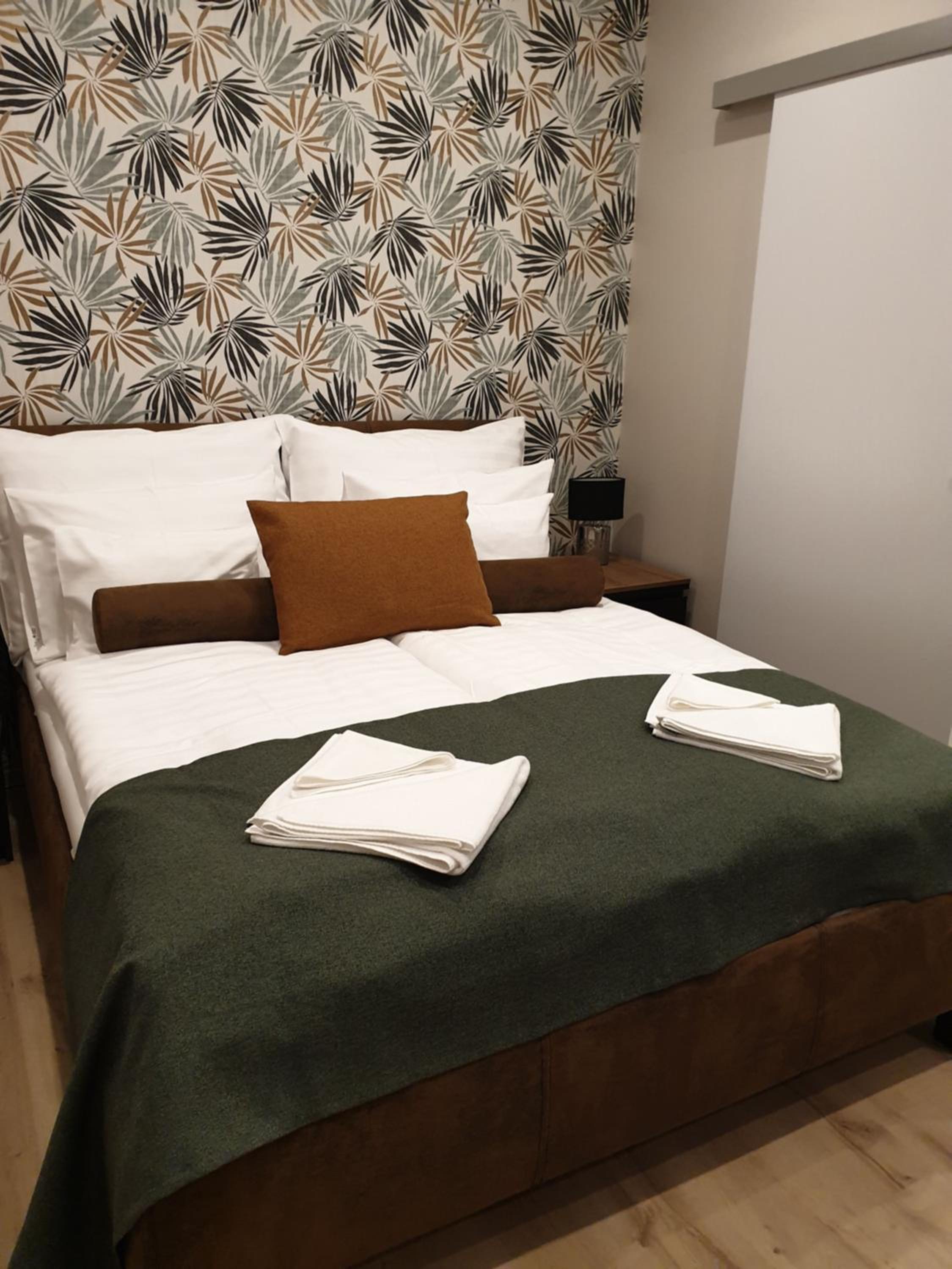 Double Room with Private Bathroom - Photo 1