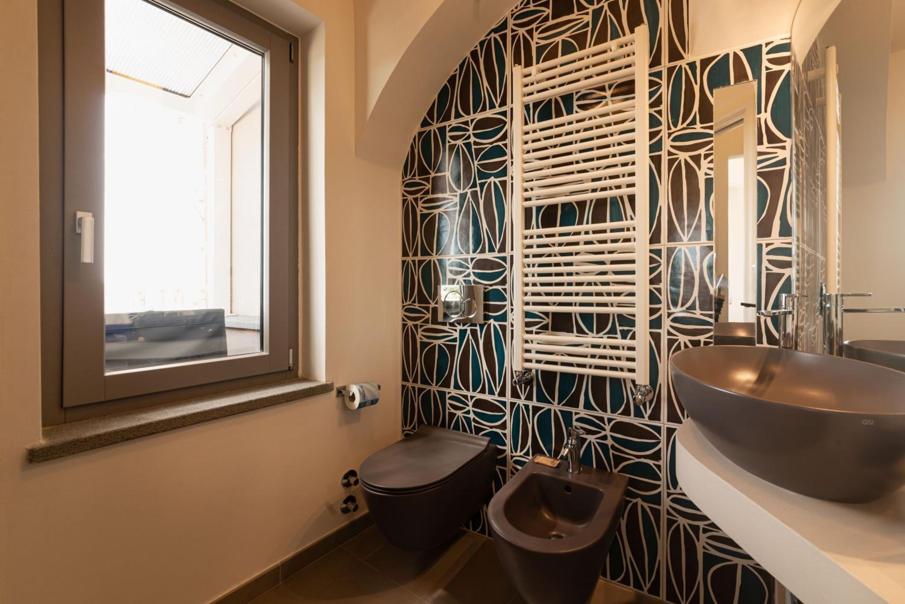 Deluxe Double Room with Balcony and Sea View - Photo 5
