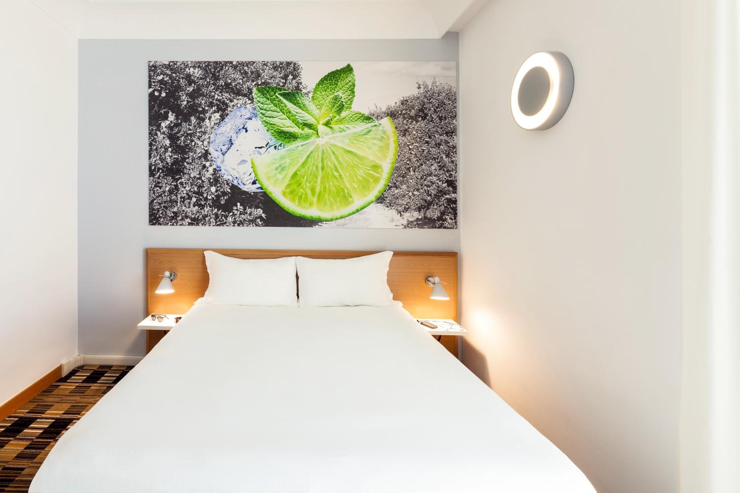 Standard Double Room - Photo 3