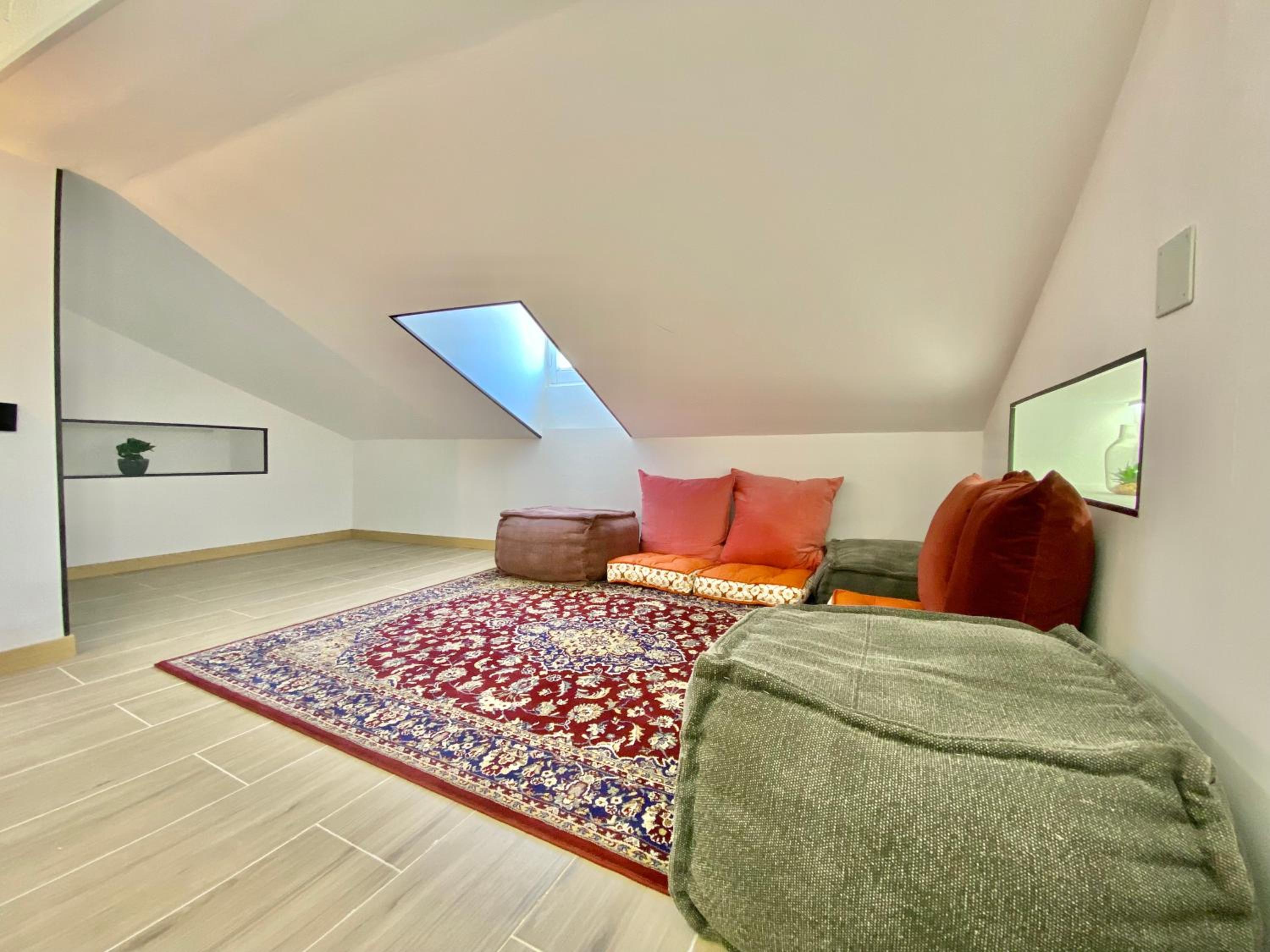 Three-Bedroom Apartment photo 1