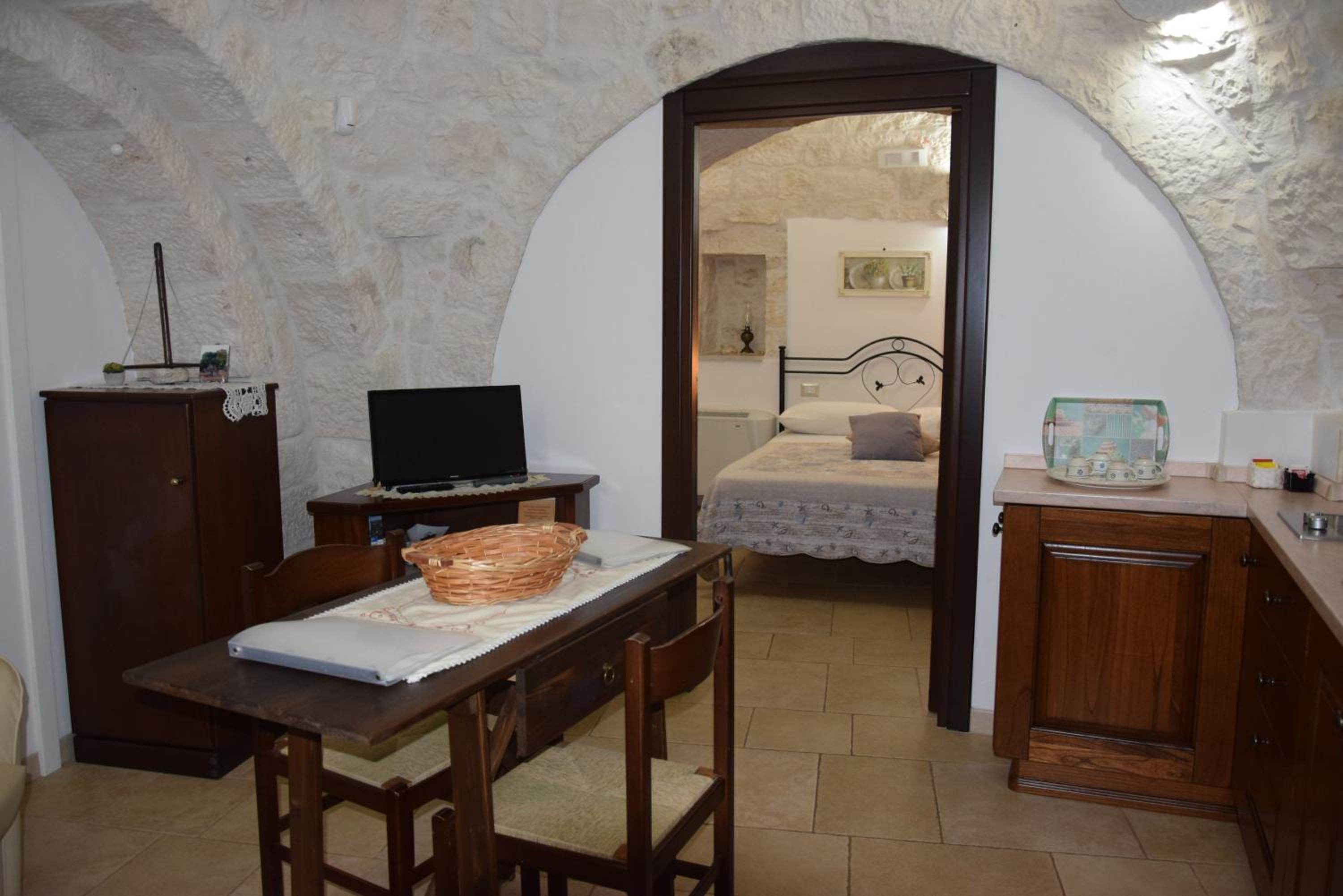 One-Bedroom House photo 2