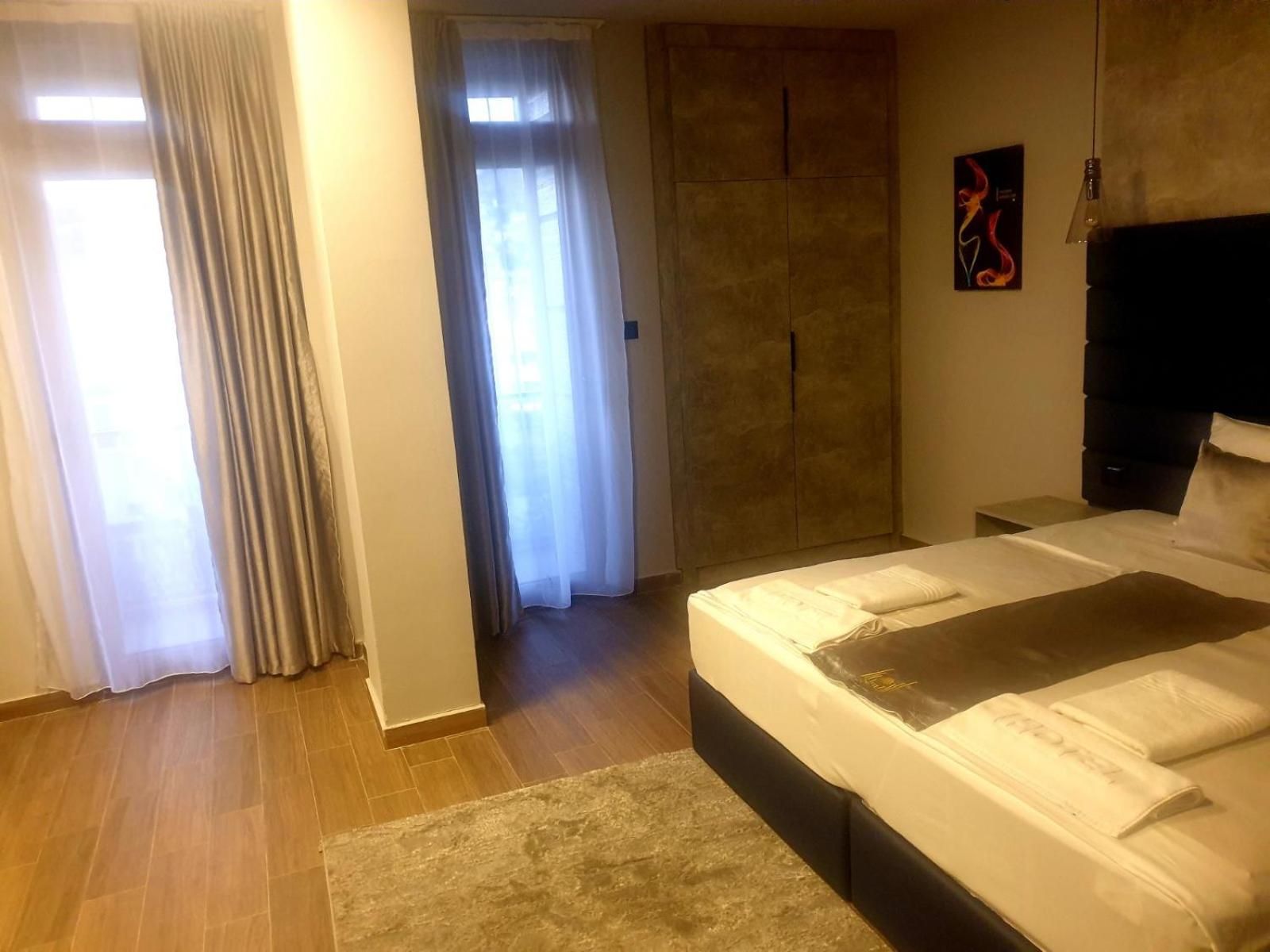 Deluxe Junior Suite photo 1